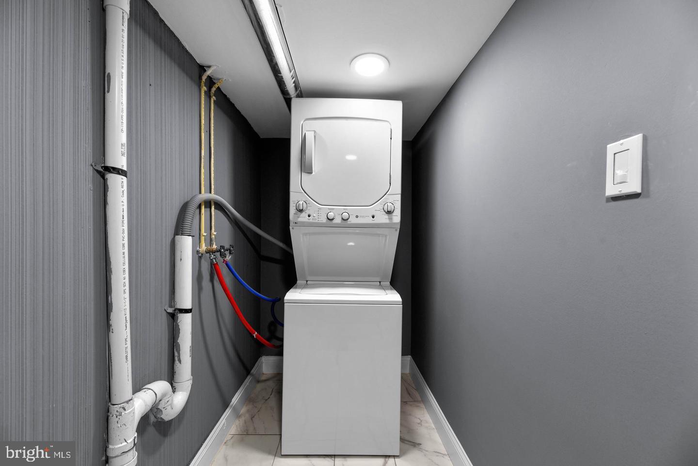 FEDERAL HILL HISTORIC DISTRICT - Residential Lease