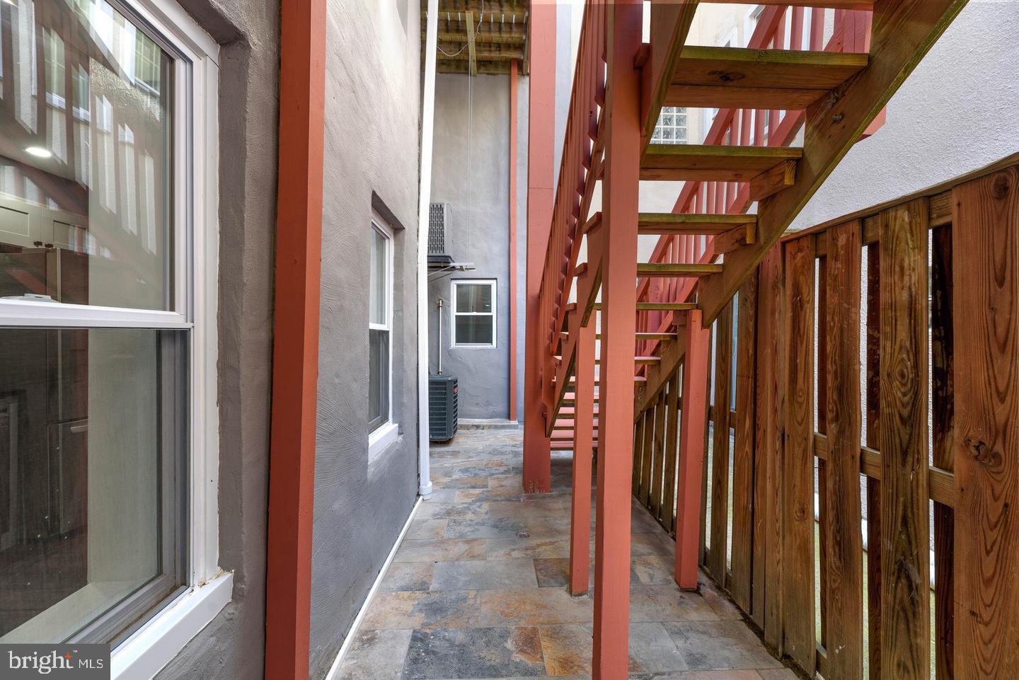 FEDERAL HILL HISTORIC DISTRICT - Residential Lease