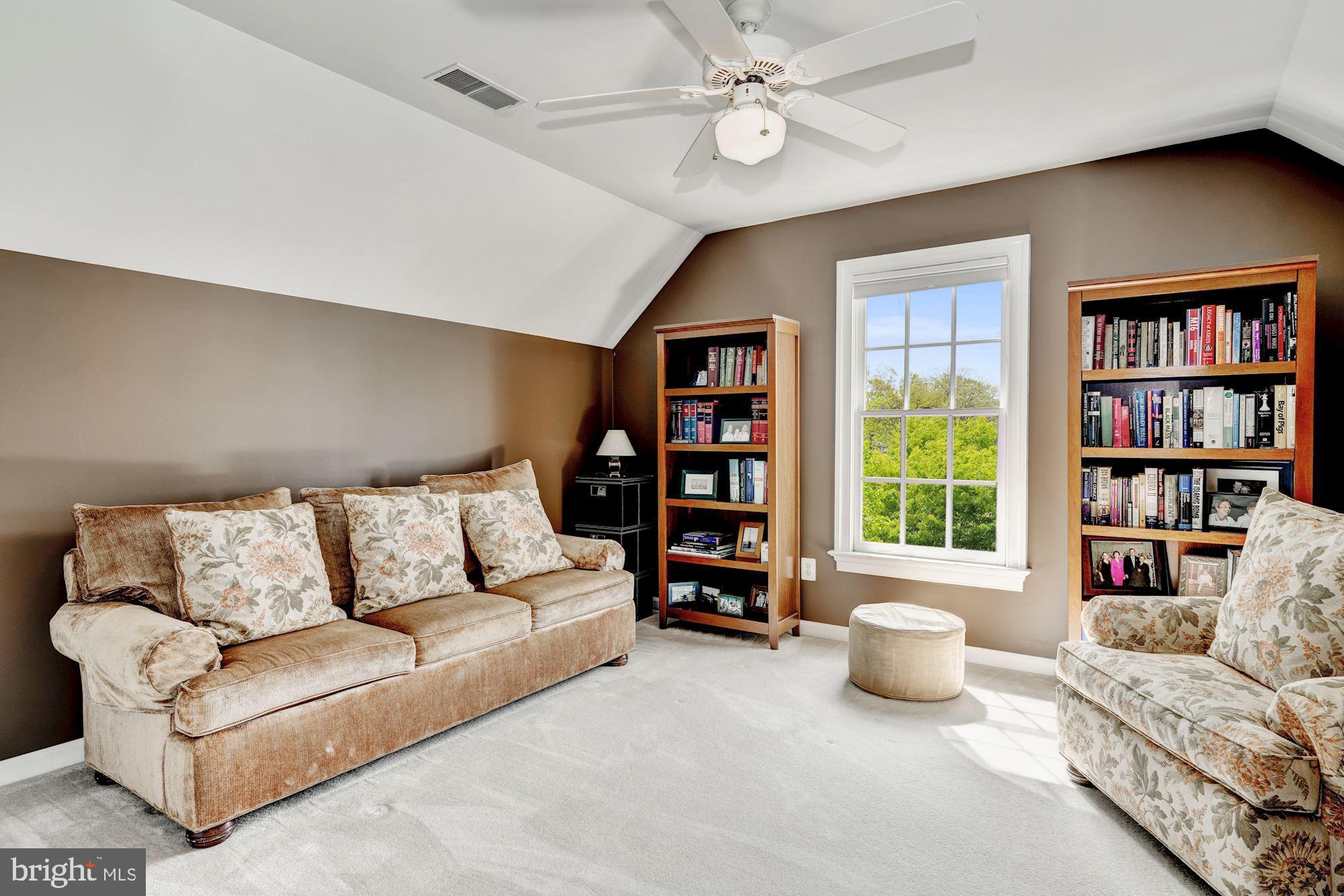 SHIRLEY WOODS - Residential