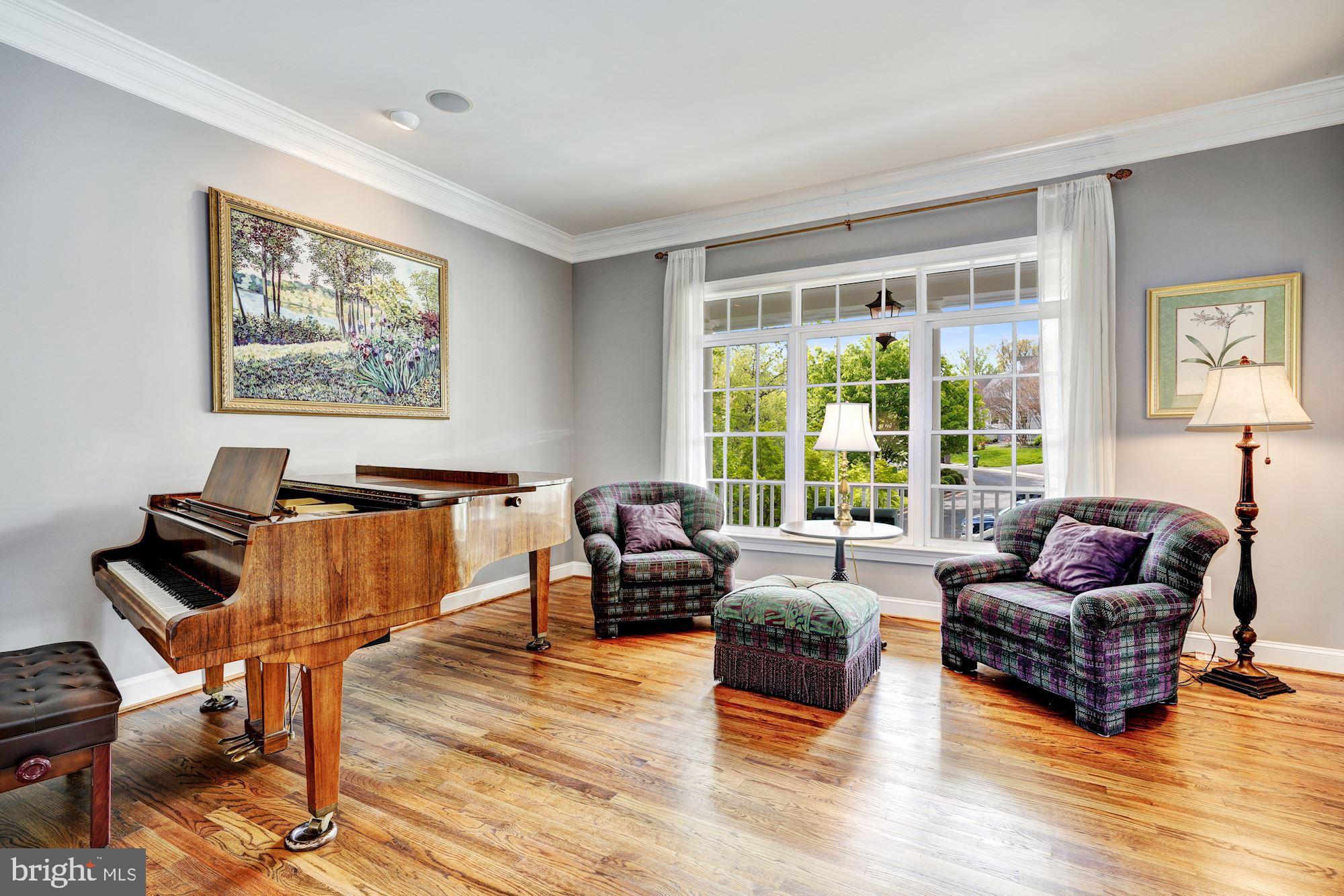 SHIRLEY WOODS - Residential