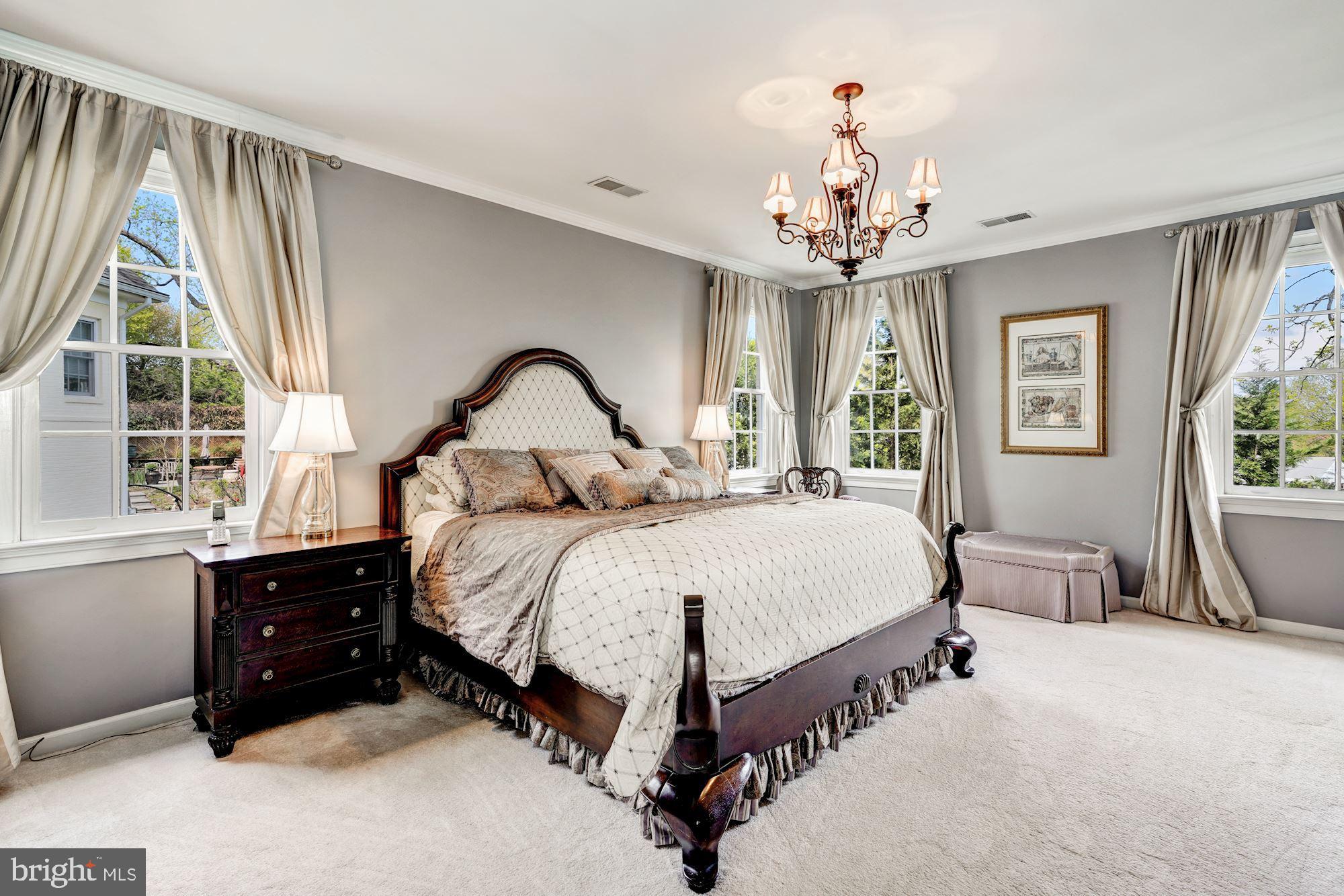 SHIRLEY WOODS - Residential