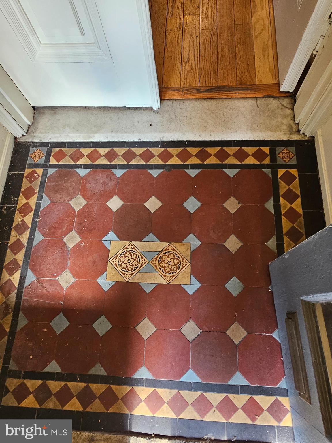 UNIVERSITY CITY - Residential Lease