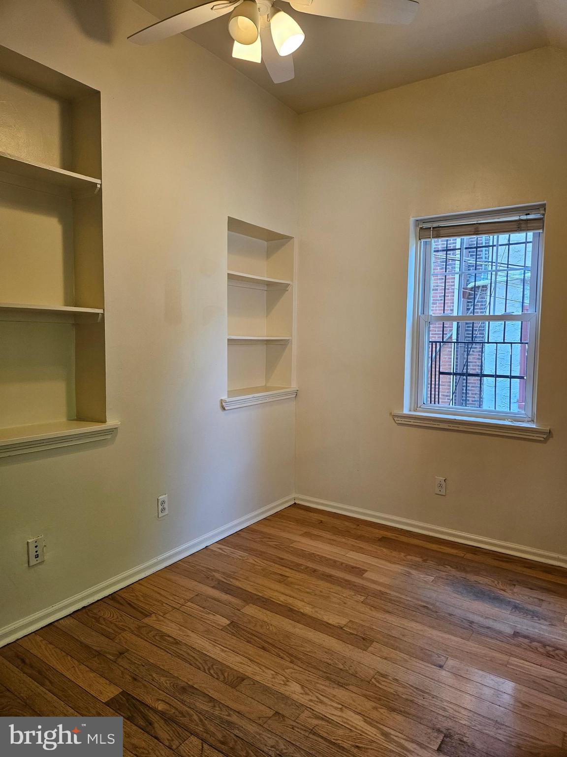 UNIVERSITY CITY - Residential Lease