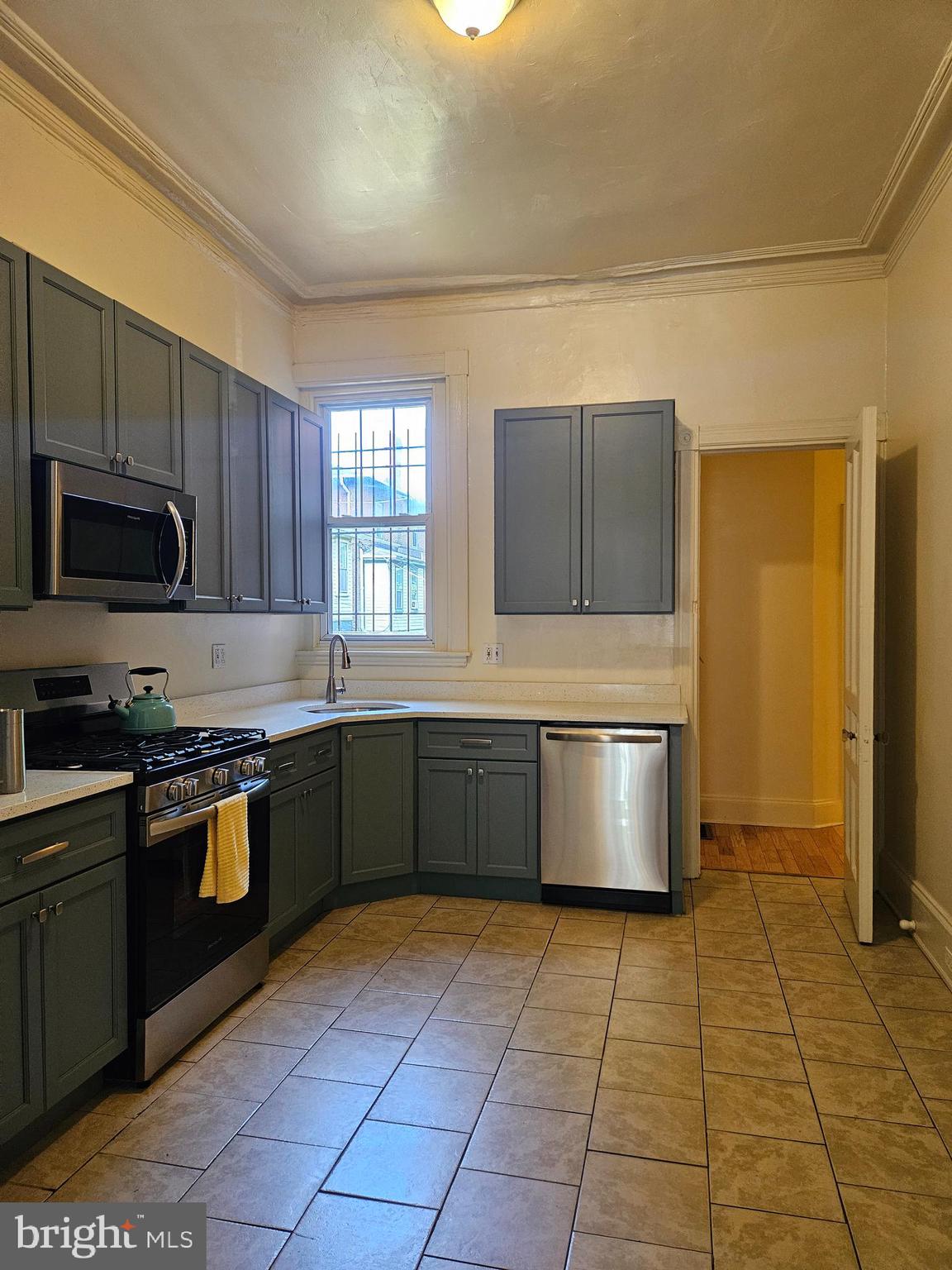 UNIVERSITY CITY - Residential Lease