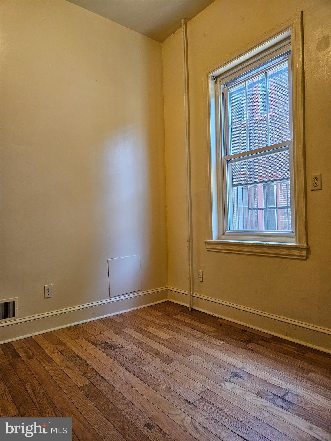 UNIVERSITY CITY - Residential Lease