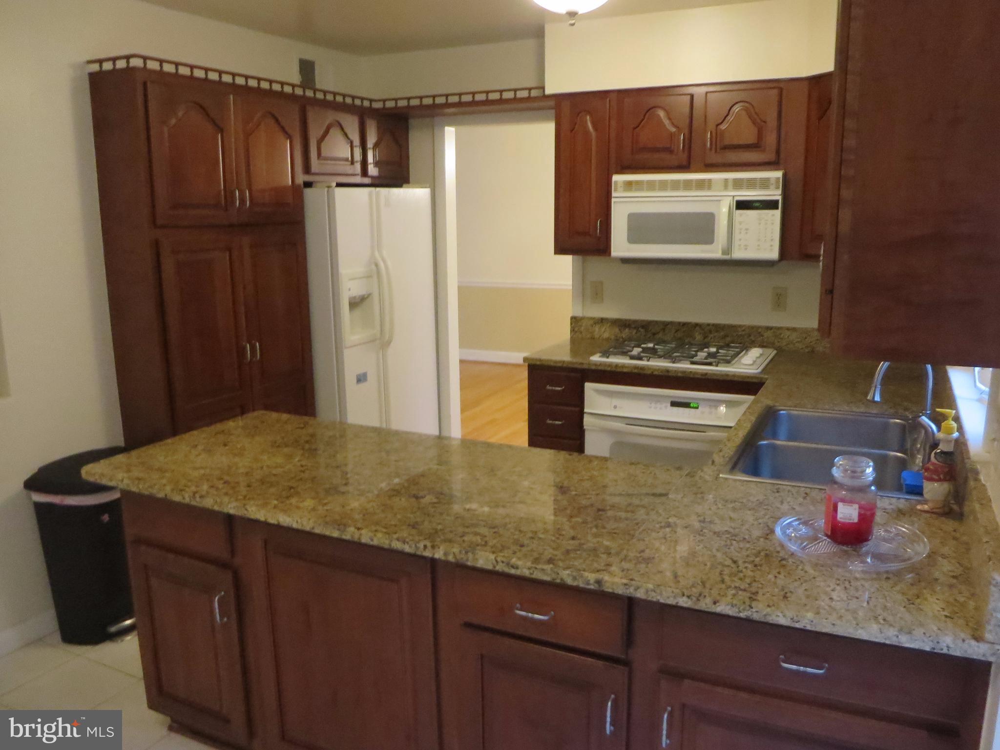 FAIRFAX - Residential Lease