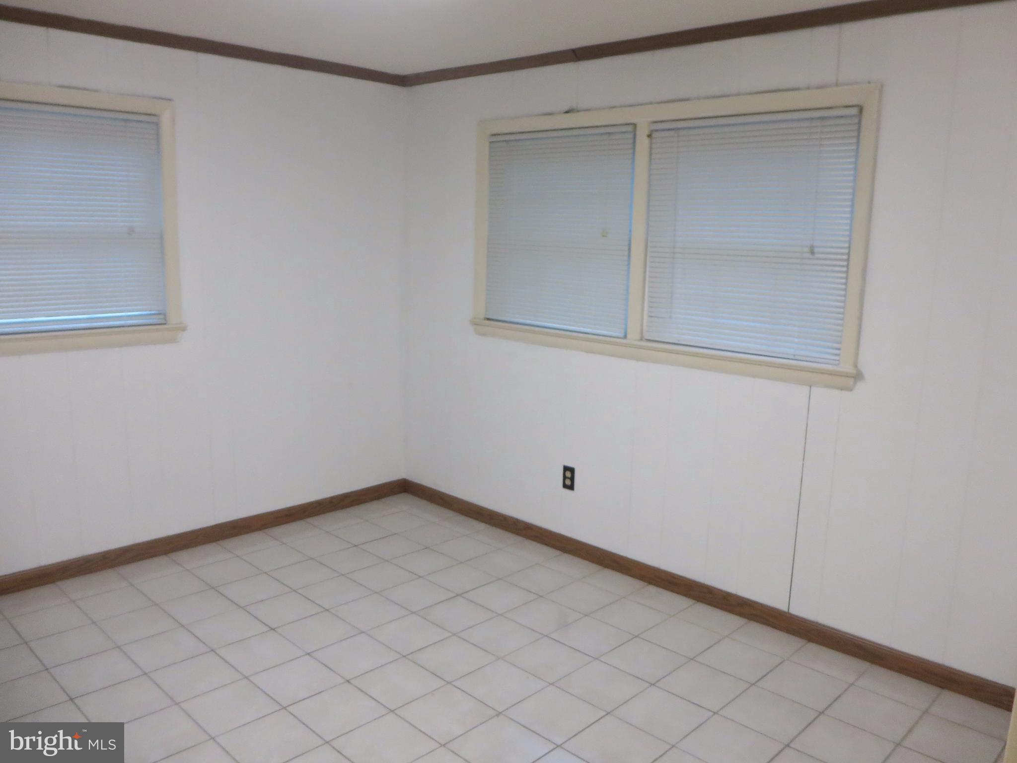 FAIRFAX - Residential Lease