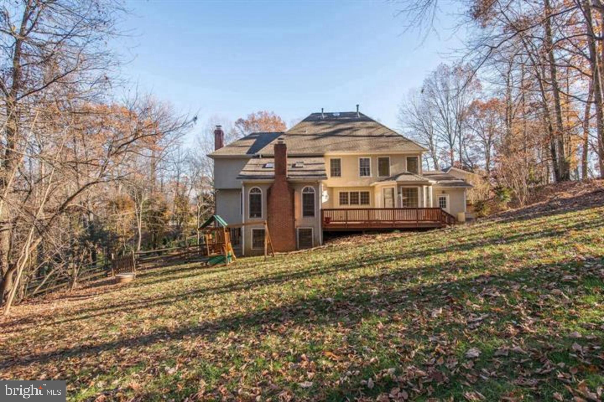 HUNTER'S CREST - Residential Lease