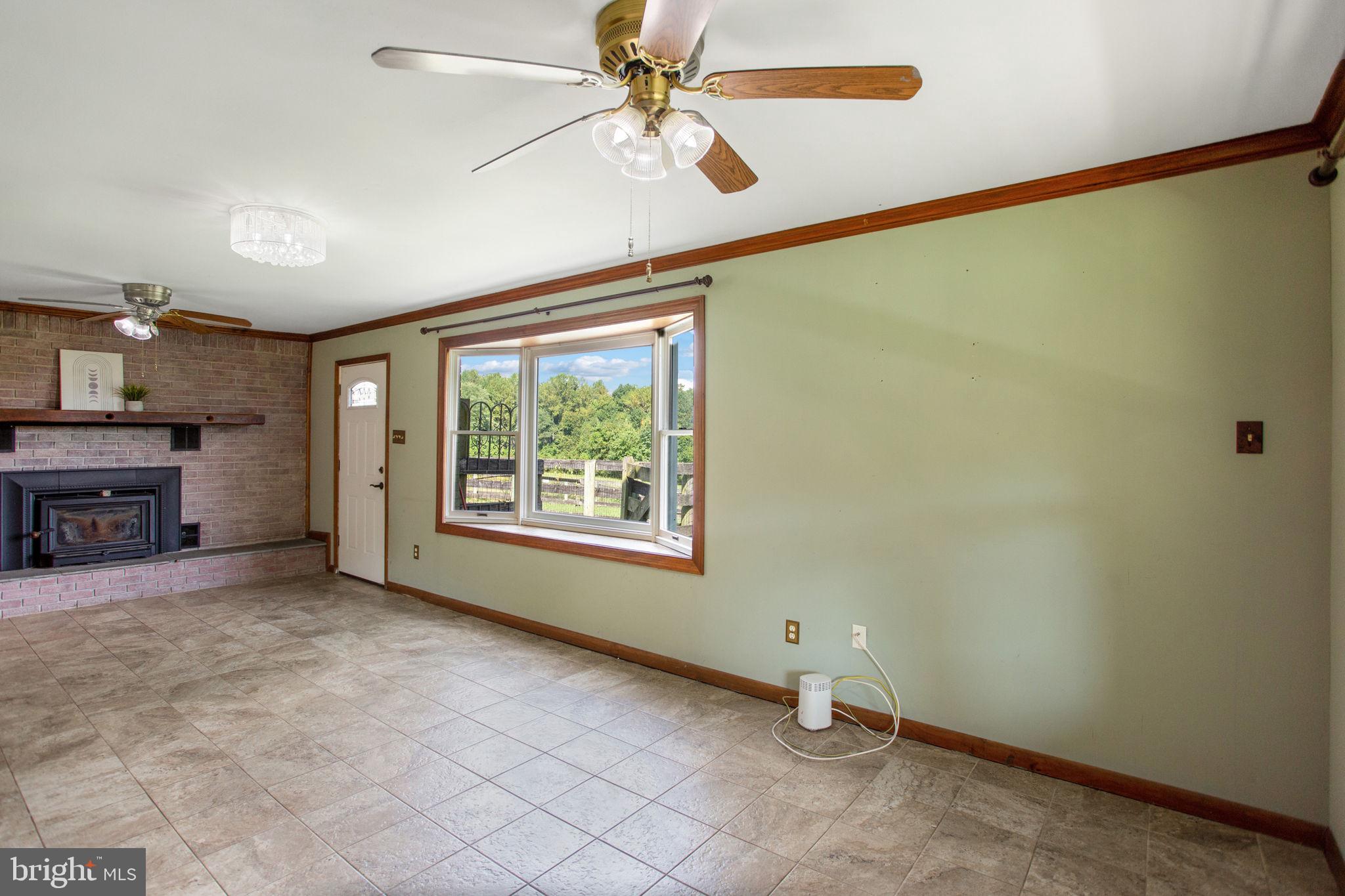 LOTHIAN - Residential