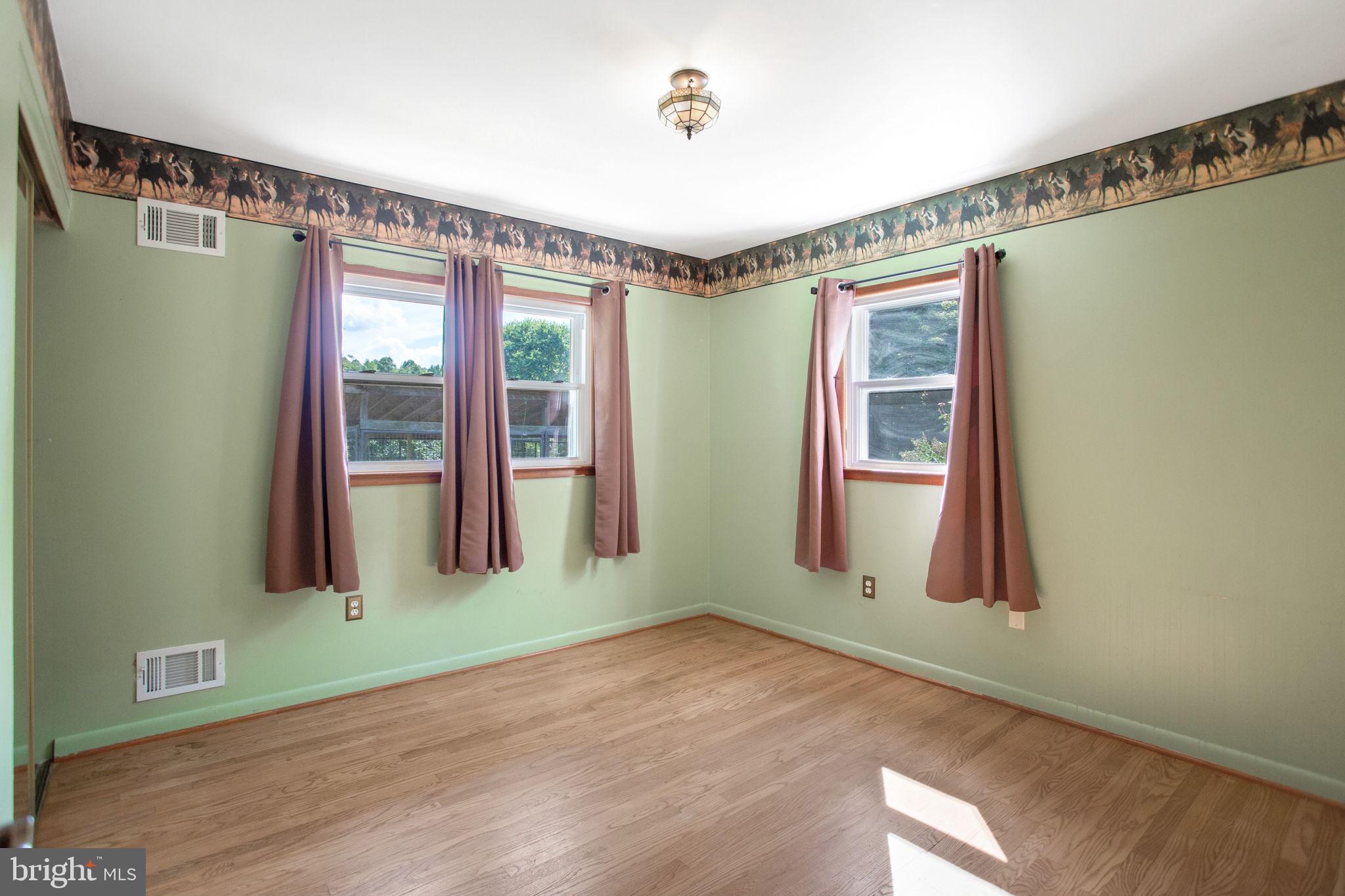 LOTHIAN - Residential