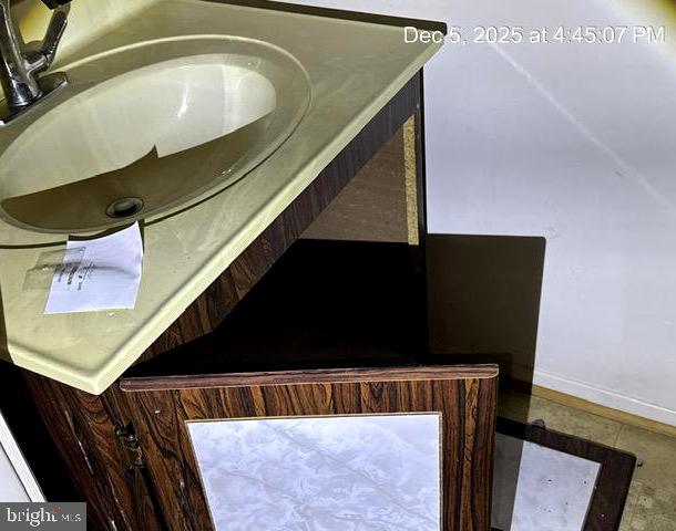 HAZELWOOD VILLAGE - Residential