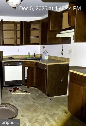 HAZELWOOD VILLAGE - Residential