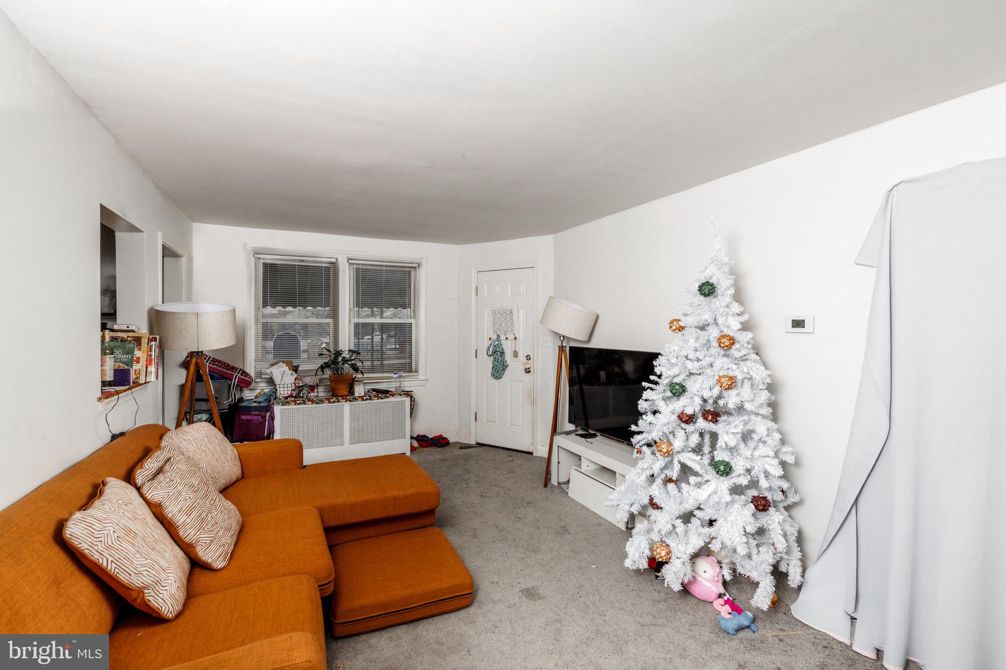 HILLENDALE ESTATES - Residential