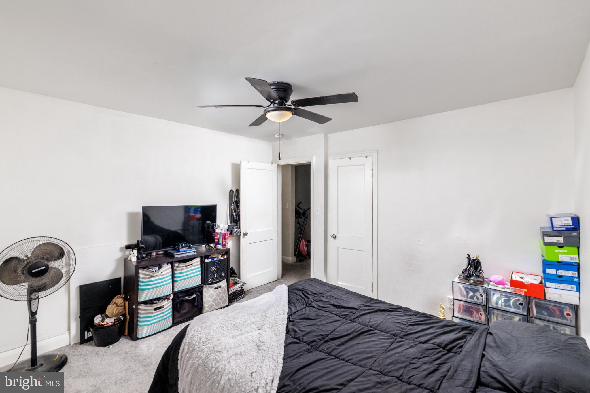 HILLENDALE ESTATES - Residential