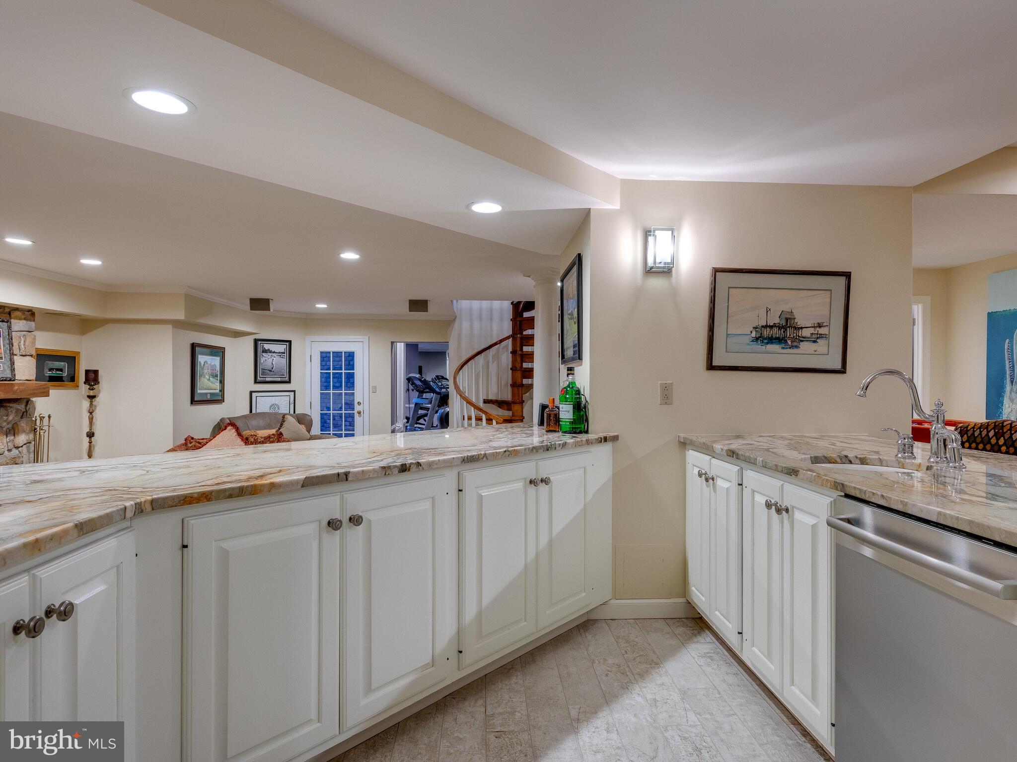 SPRINGTON POINTE - Residential