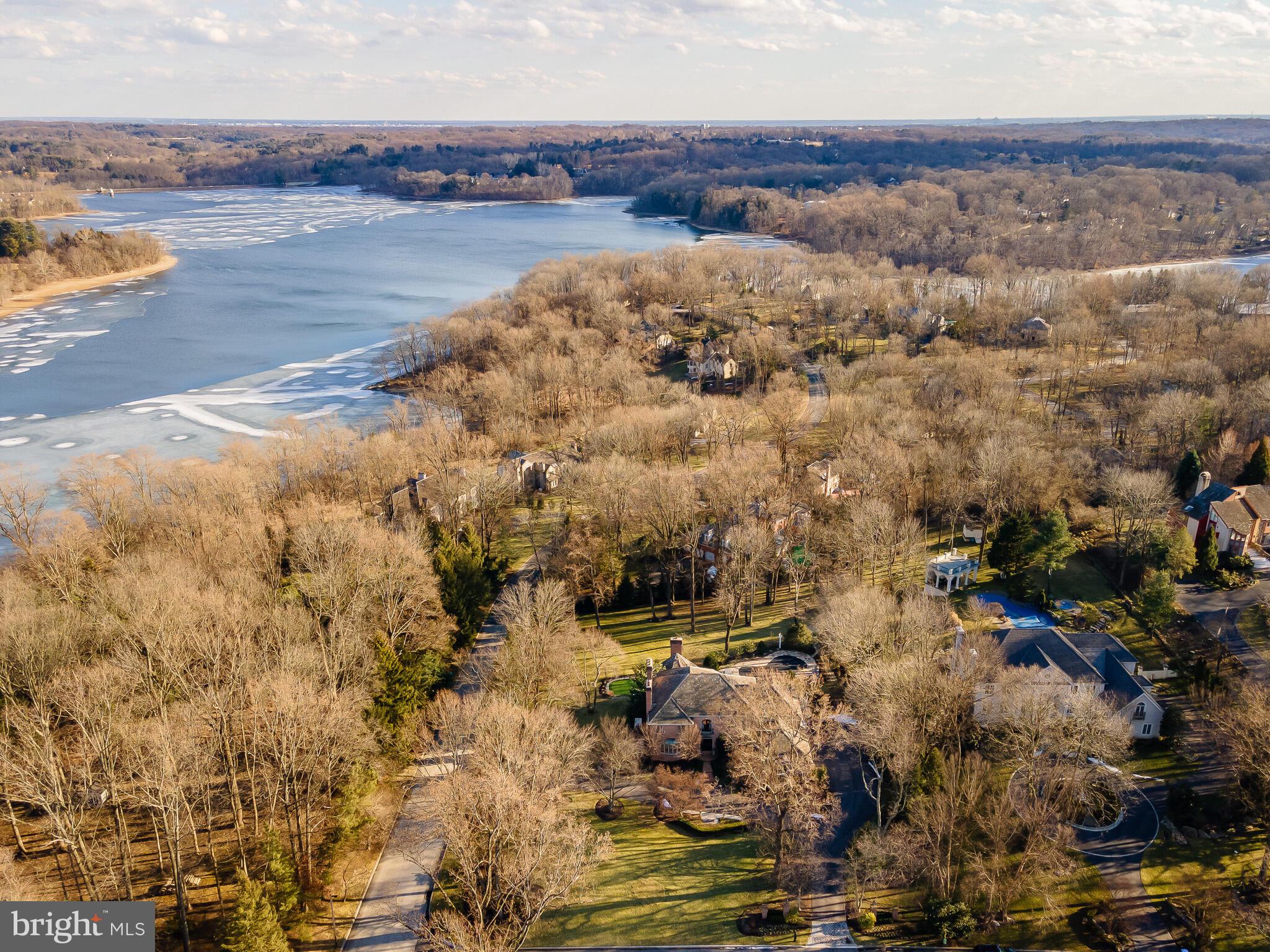 SPRINGTON POINTE - Residential