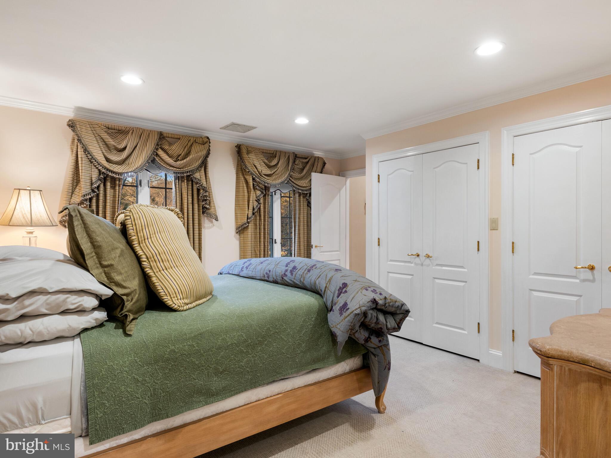 SPRINGTON POINTE - Residential