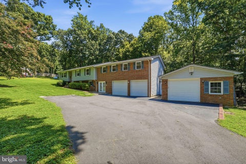 Photo of 14905 January Court, WOODBRIDGE, VA 22193 (MLS # VAPW2127104)