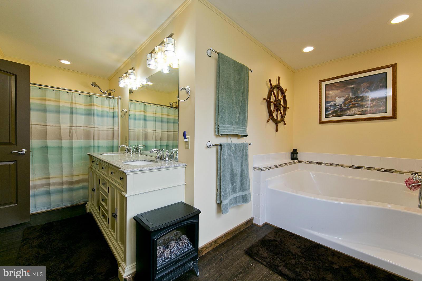 CHIMNEY HILL ESTATES - Residential