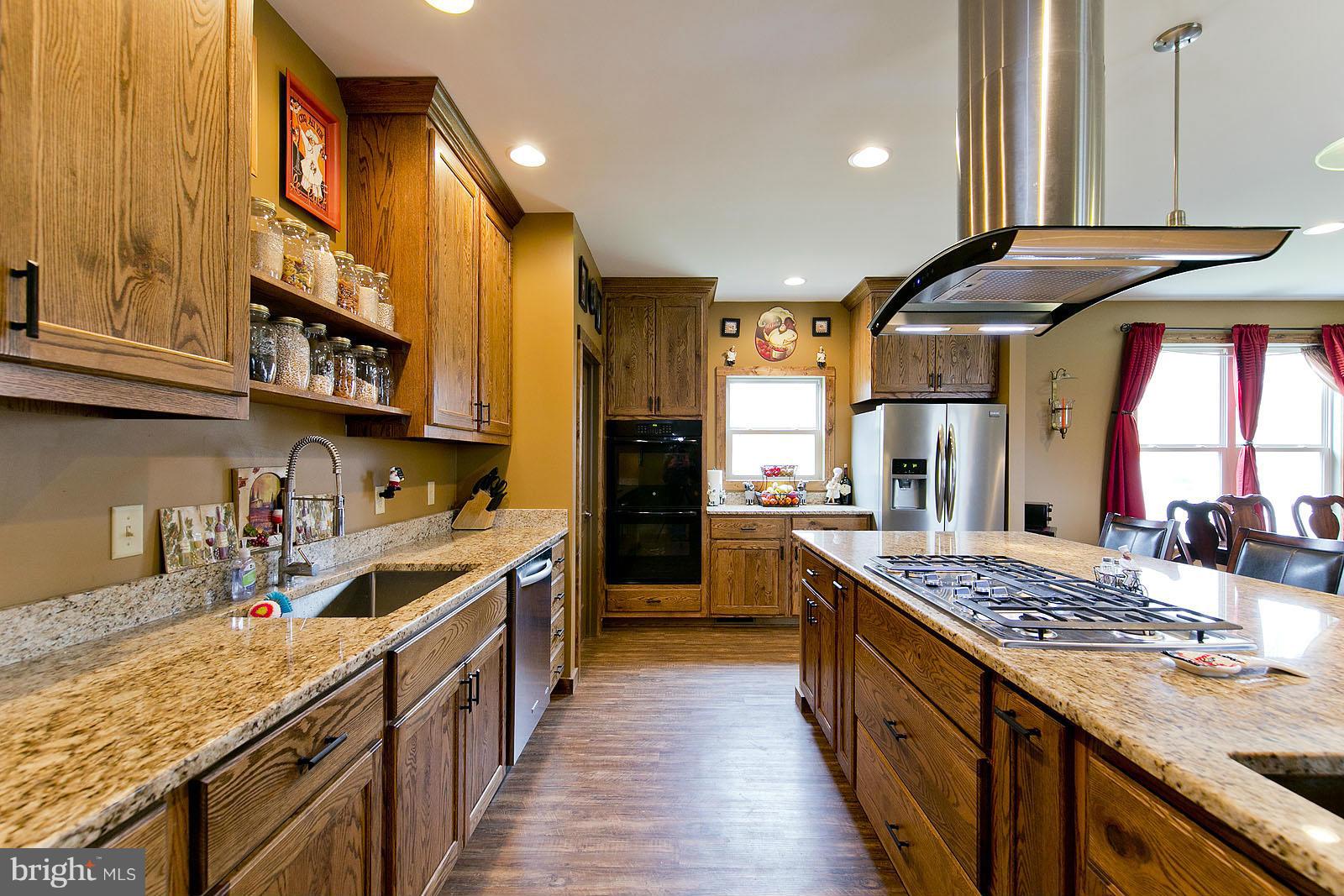 CHIMNEY HILL ESTATES - Residential