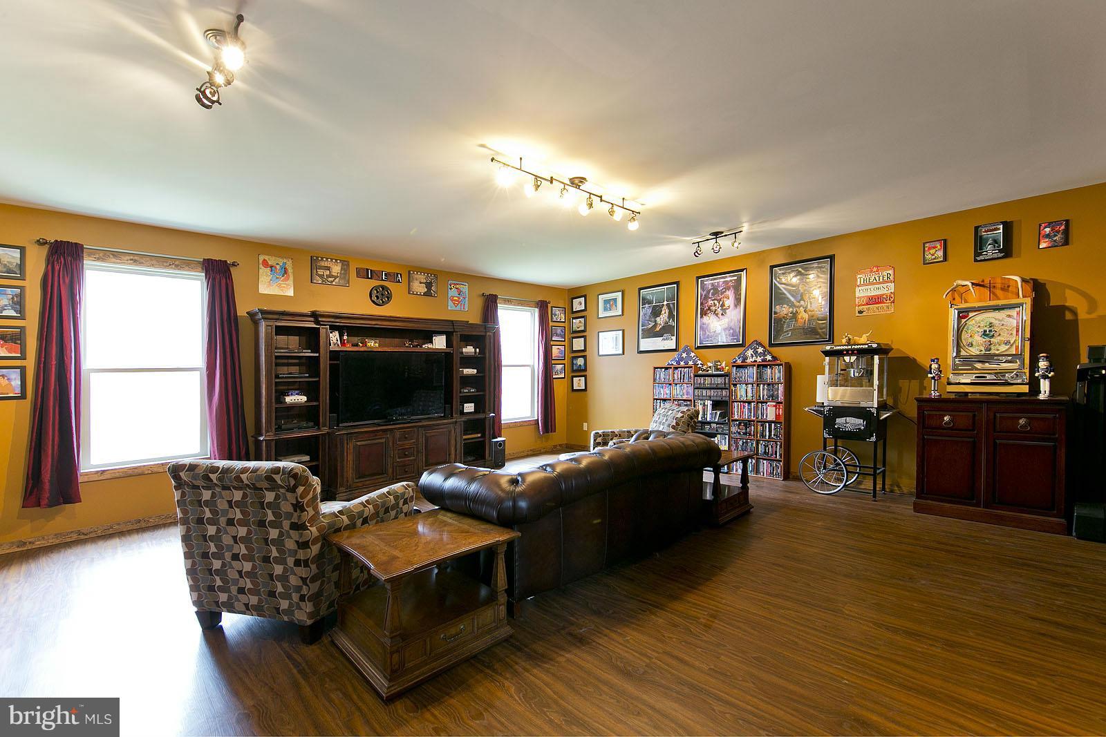 CHIMNEY HILL ESTATES - Residential