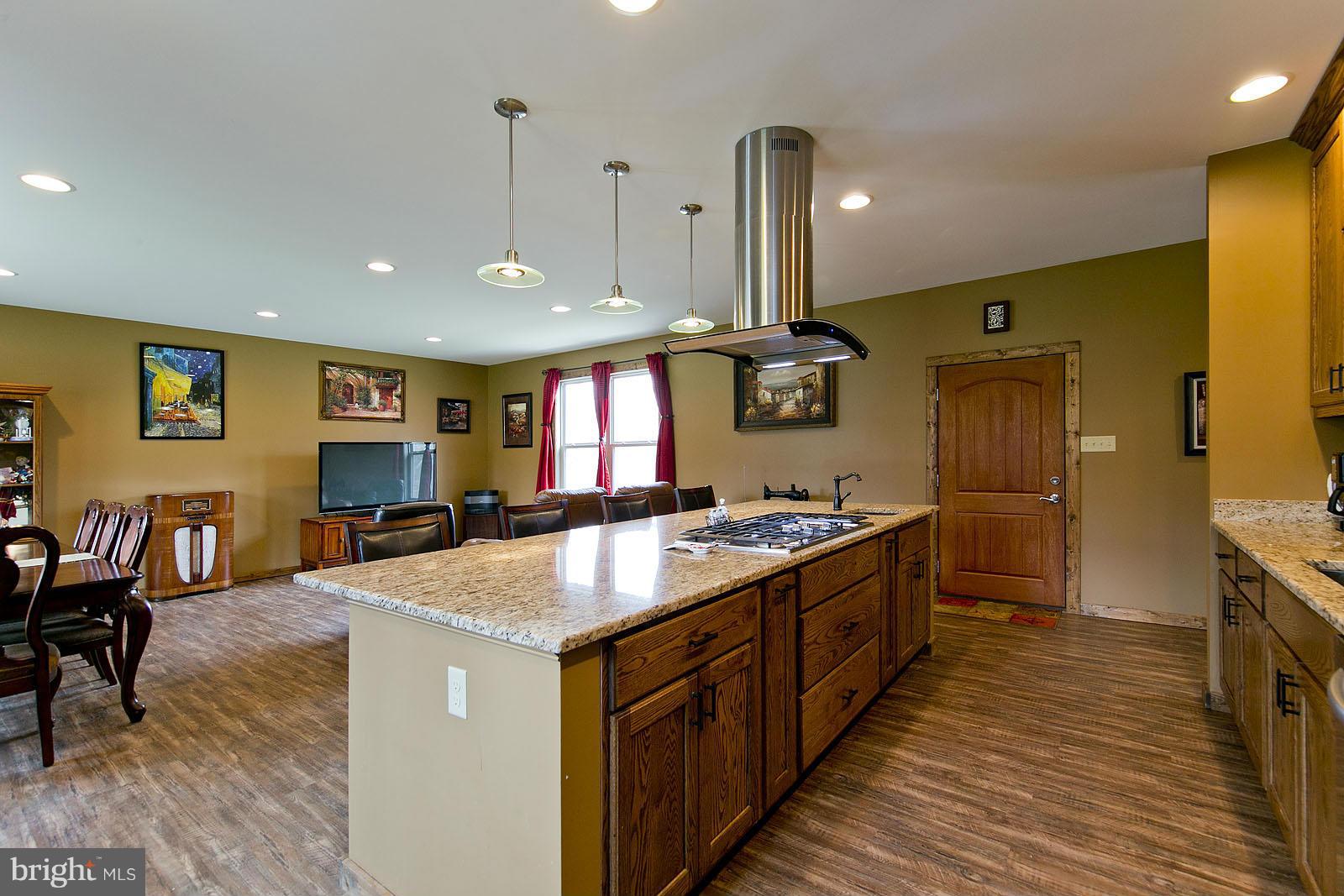 CHIMNEY HILL ESTATES - Residential