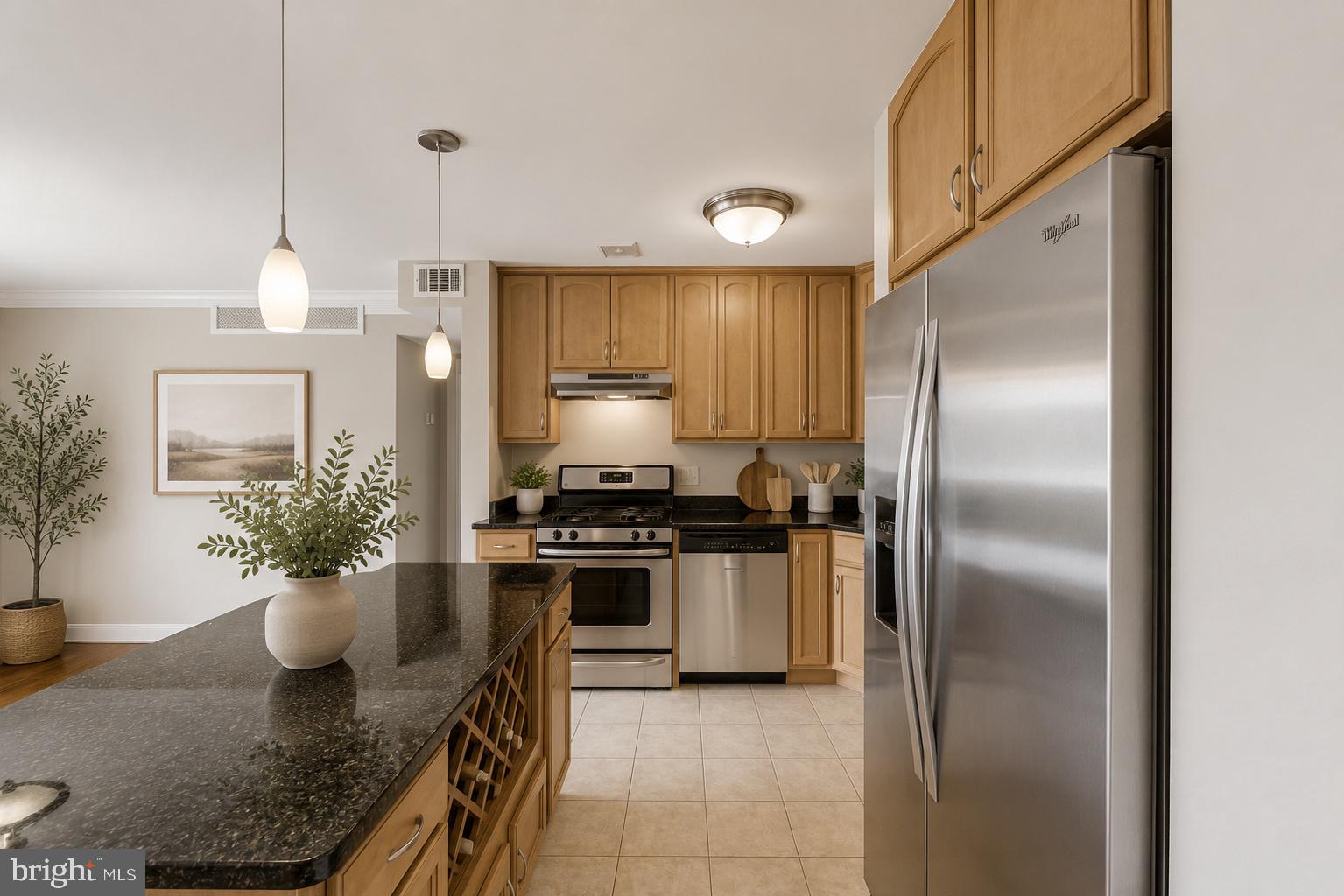 2016 N ADAMS STREET 408