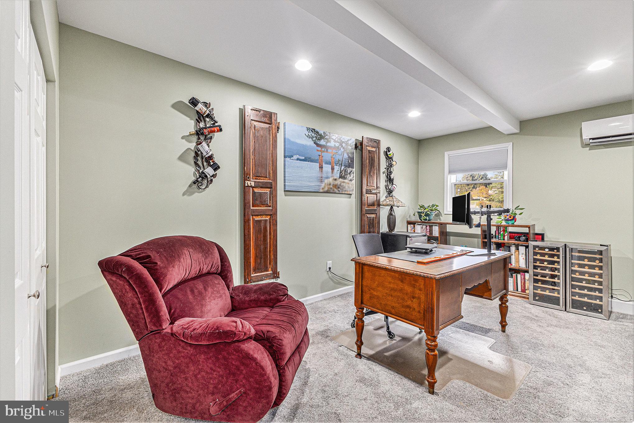 FORT WASHINGTON - Residential