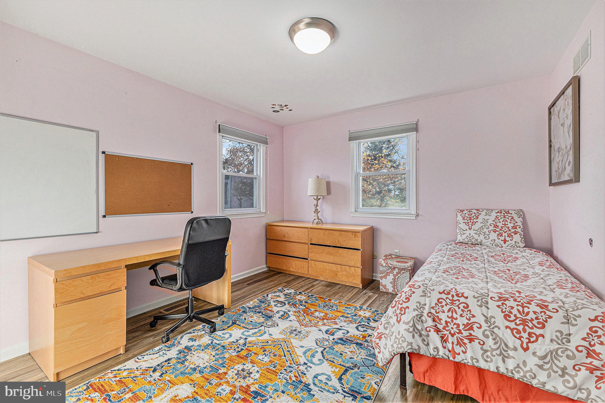 FORT WASHINGTON - Residential