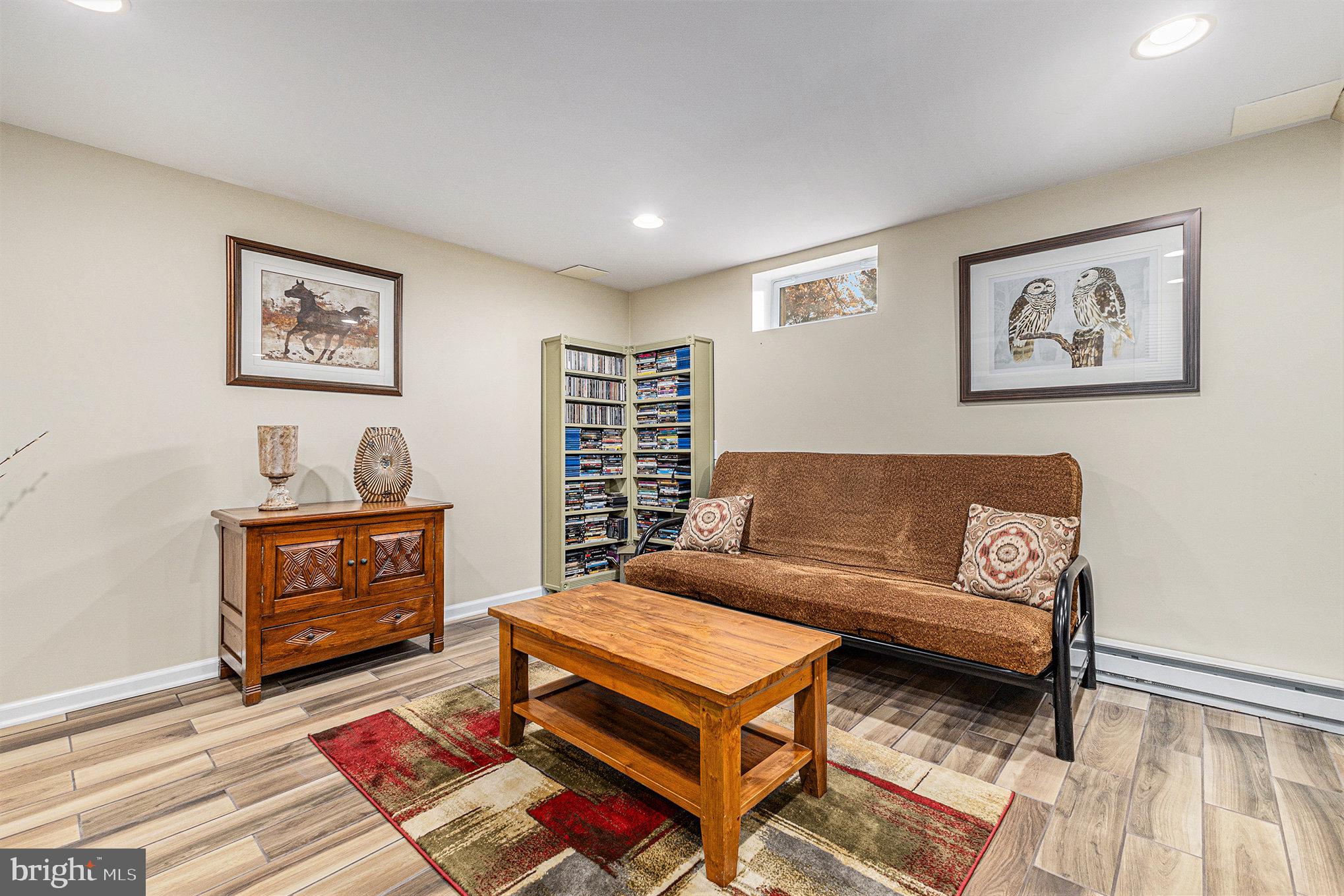 FORT WASHINGTON - Residential