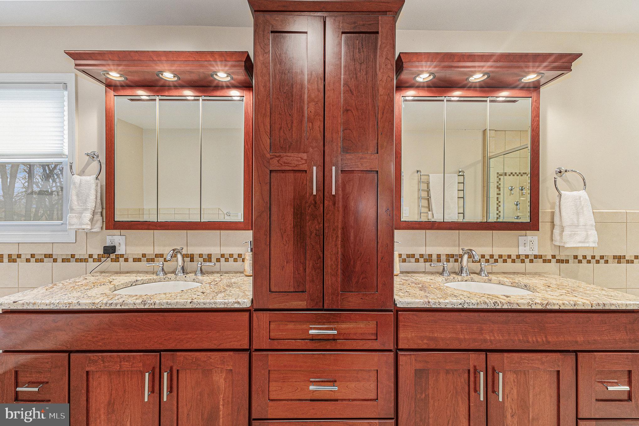 FORT WASHINGTON - Residential