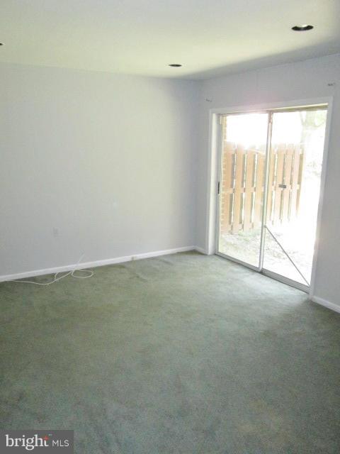 DARTMOUTH GLEN - Residential