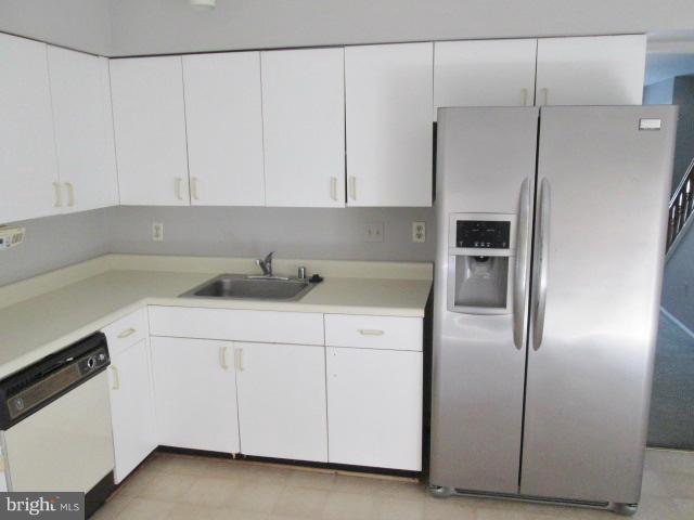 DARTMOUTH GLEN - Residential