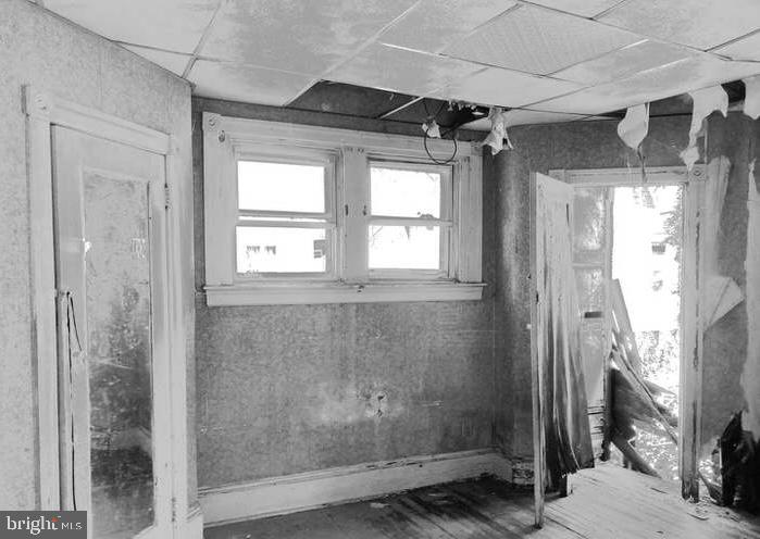 WALNUT HILL - Residential