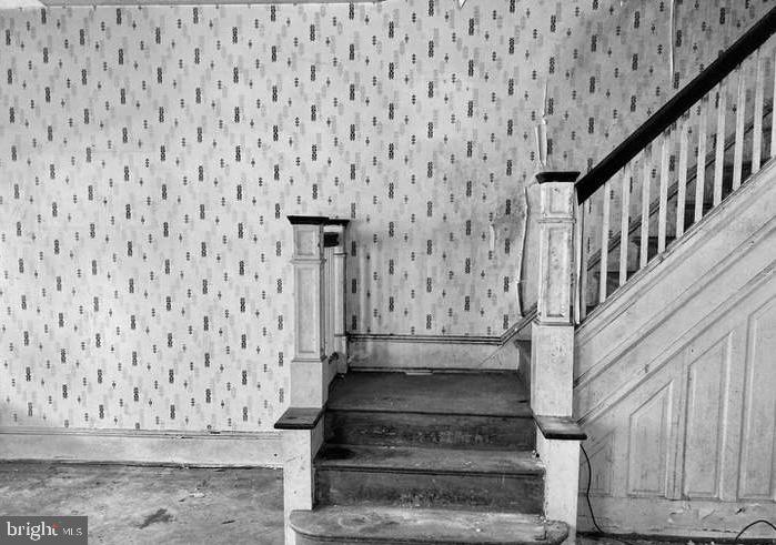 WALNUT HILL - Residential