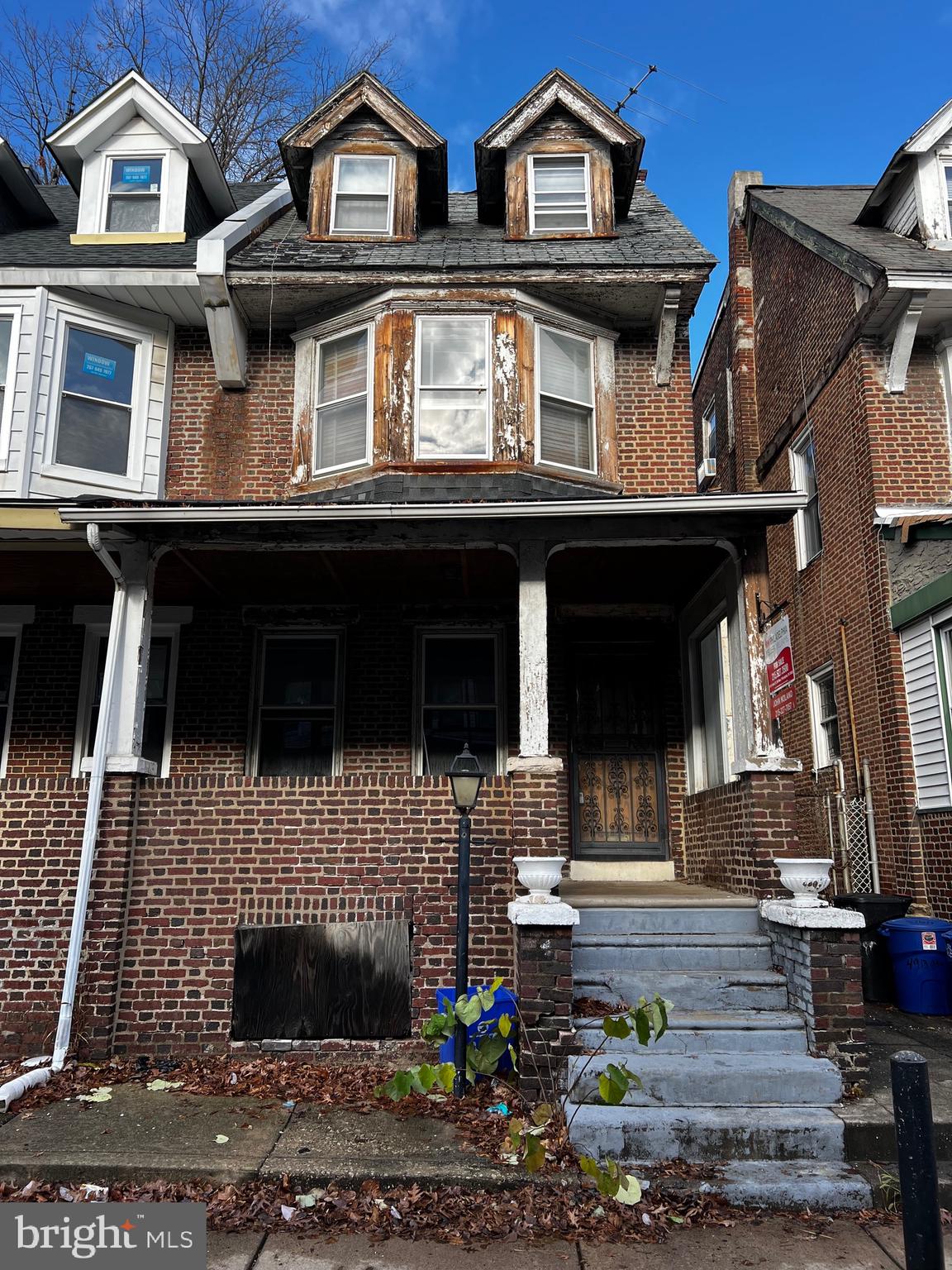 WALNUT HILL - Residential