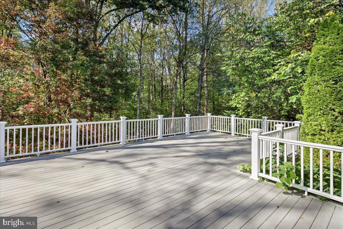 REDLAC FOREST - Residential