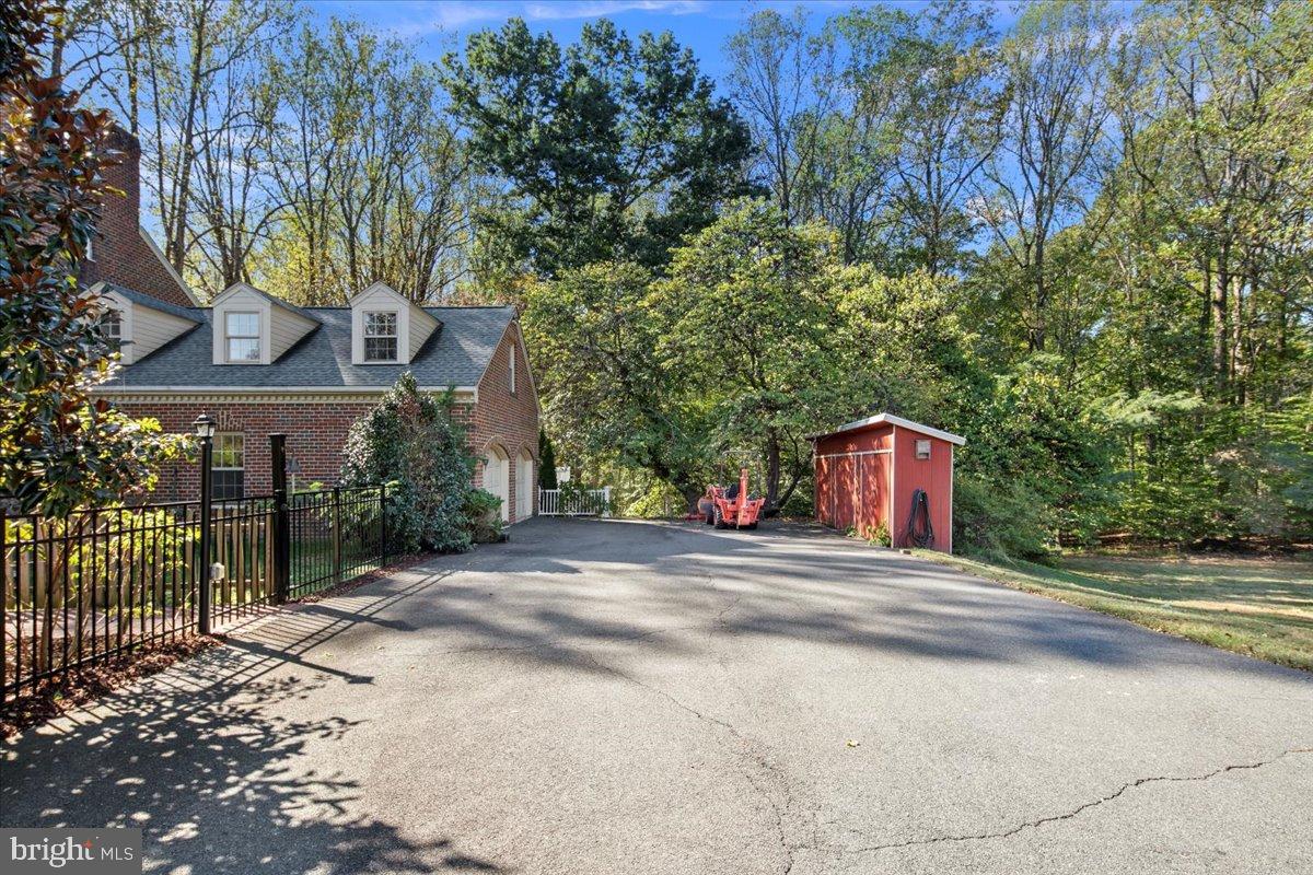 REDLAC FOREST - Residential