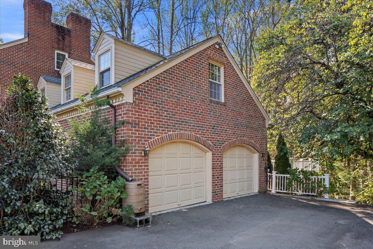 REDLAC FOREST - Residential