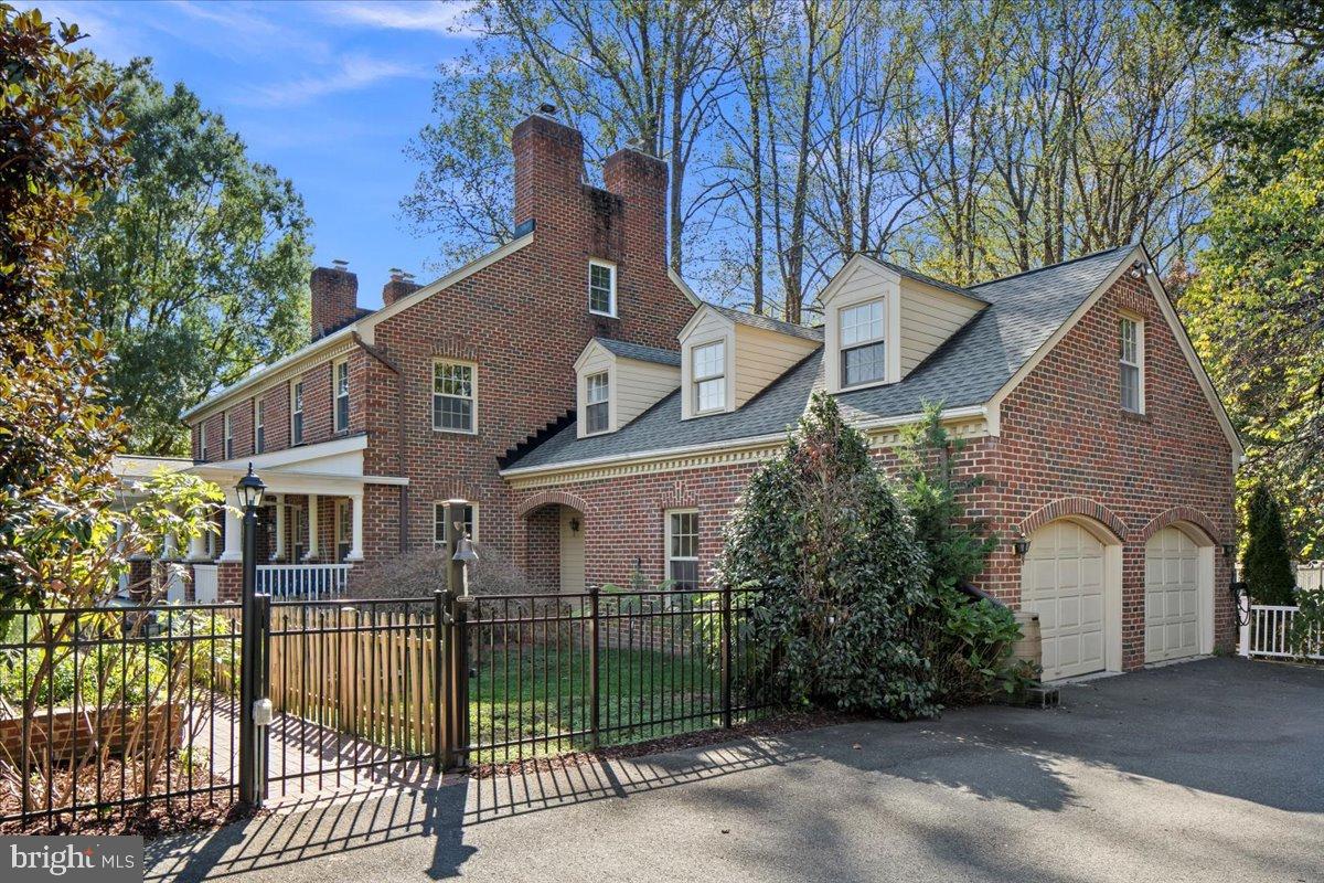 REDLAC FOREST - Residential