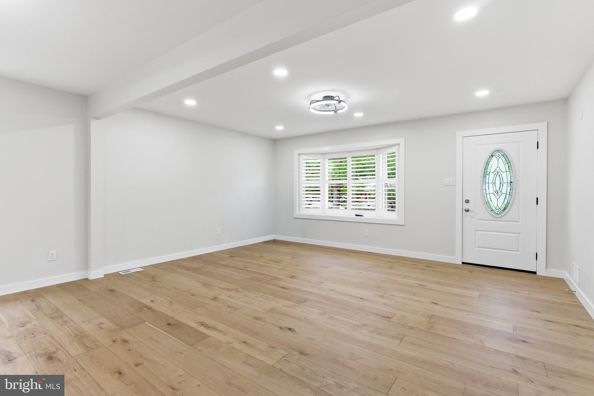 BROOKFIELD - Residential