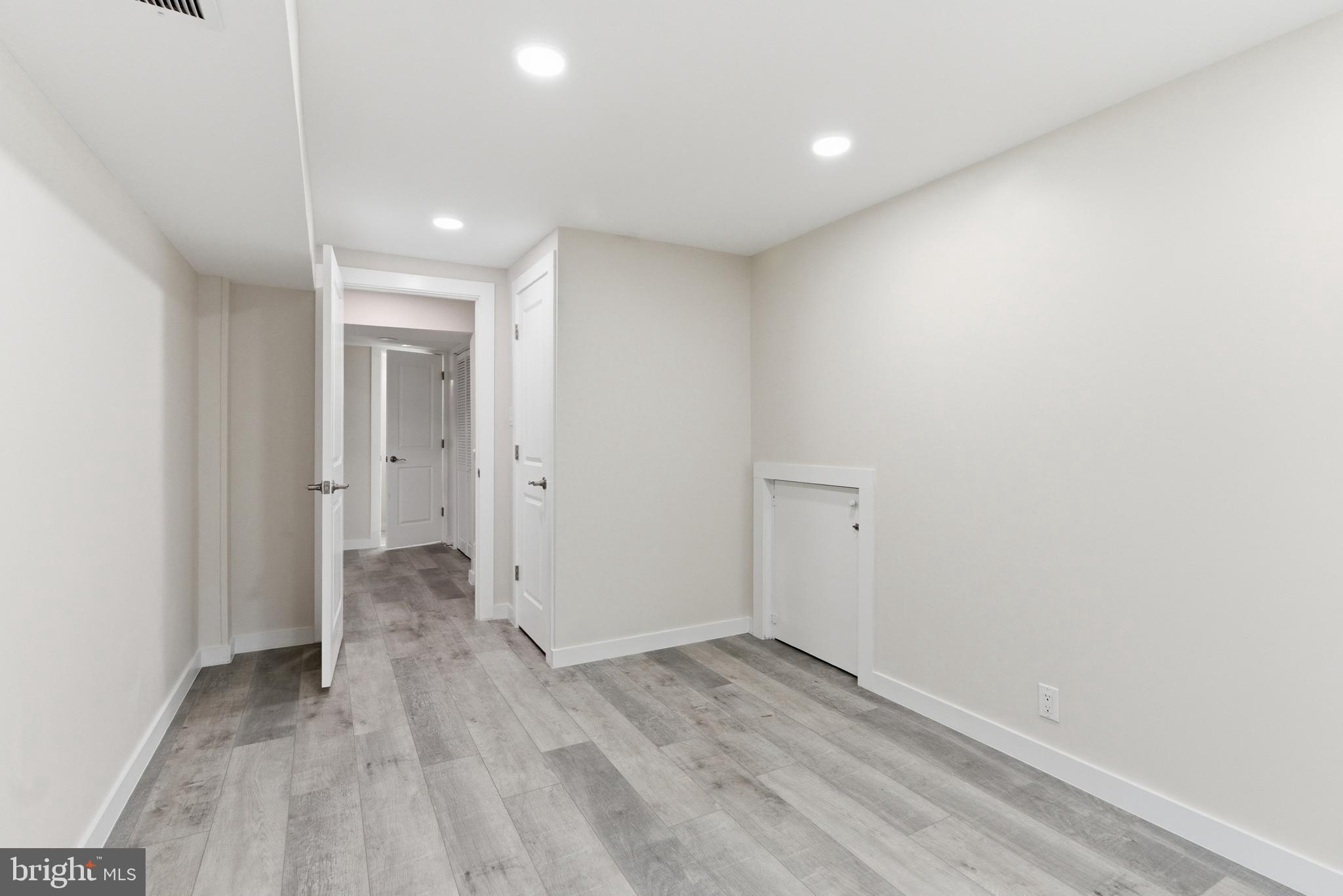 BROOKFIELD - Residential