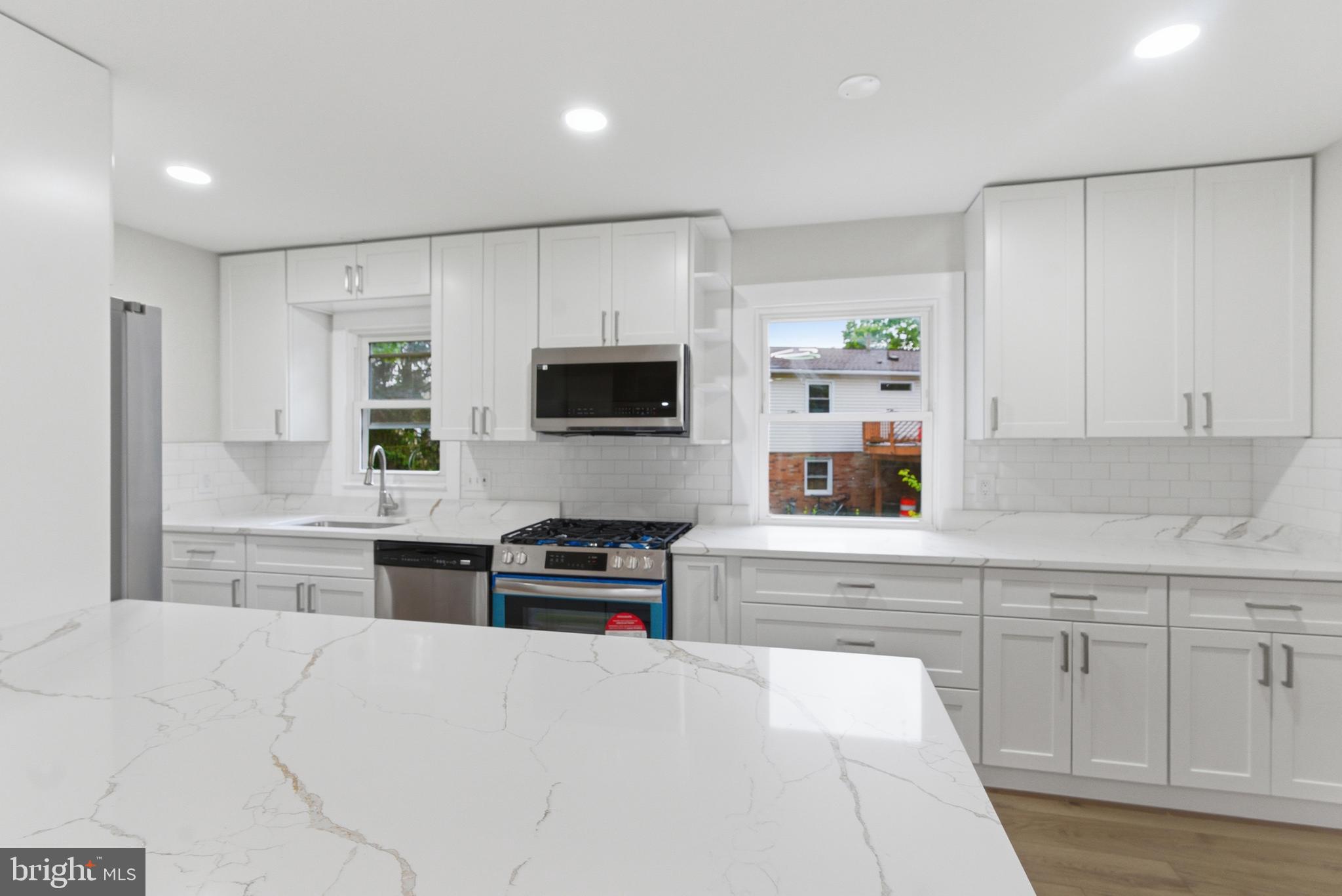 BROOKFIELD - Residential