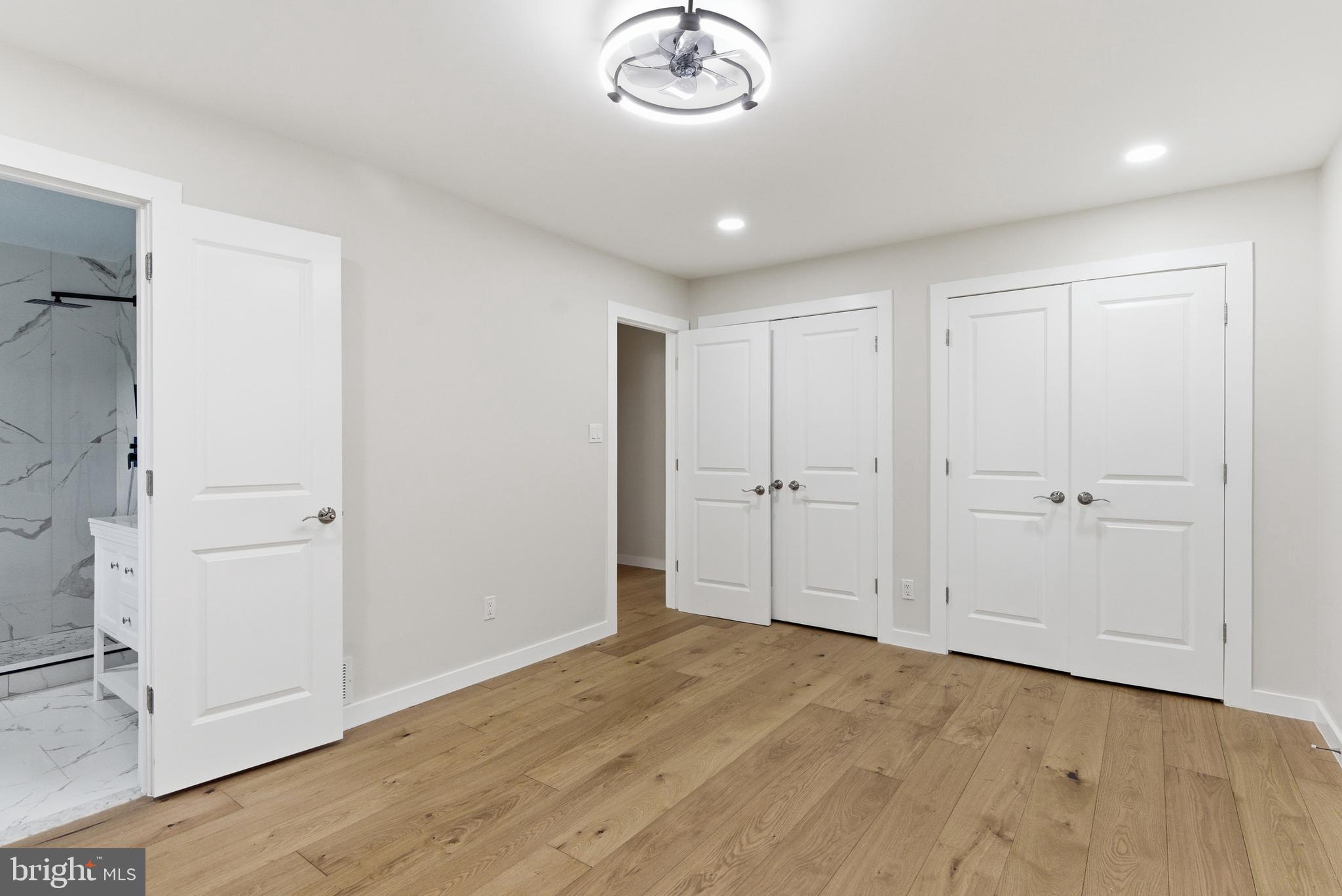 BROOKFIELD - Residential