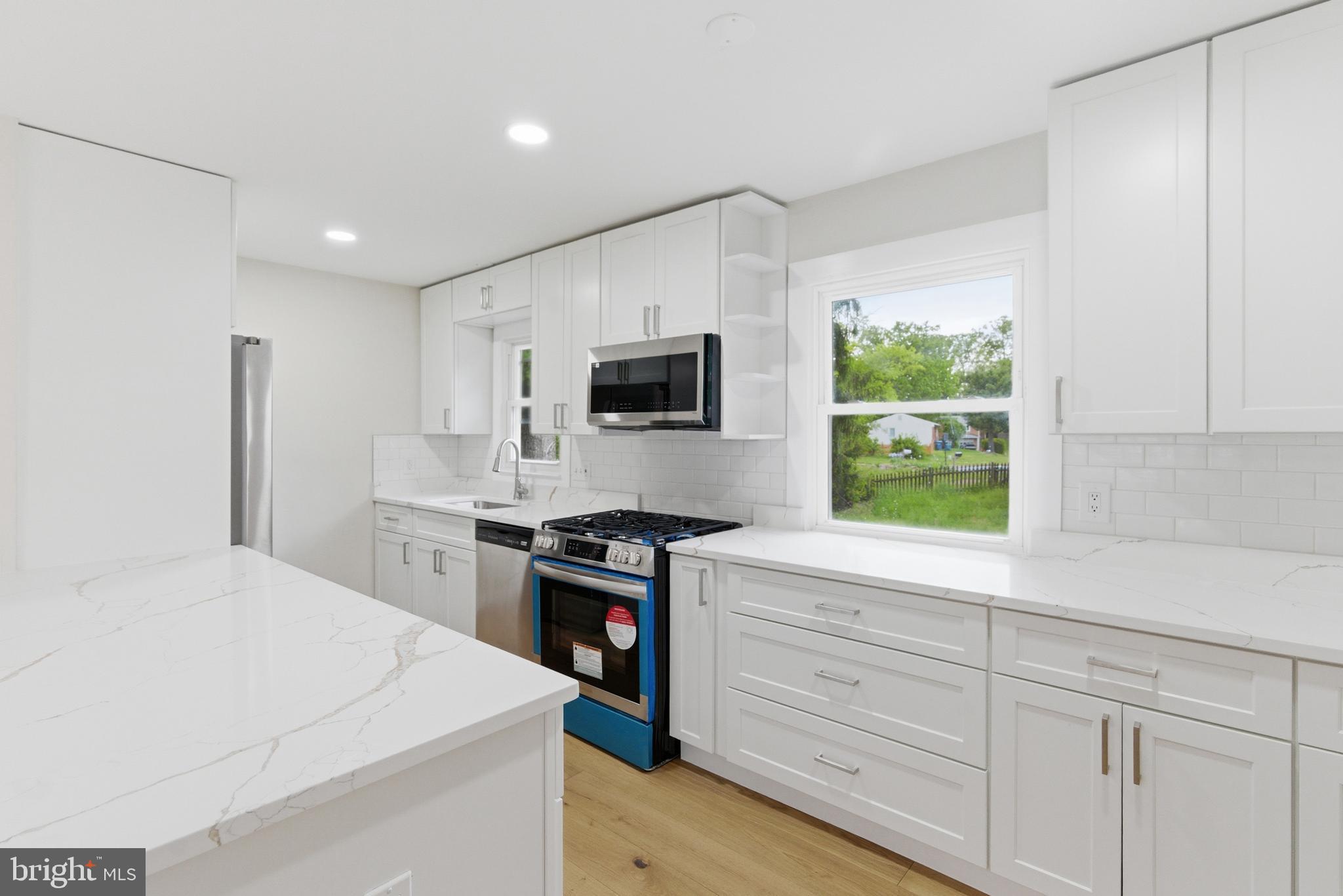 BROOKFIELD - Residential