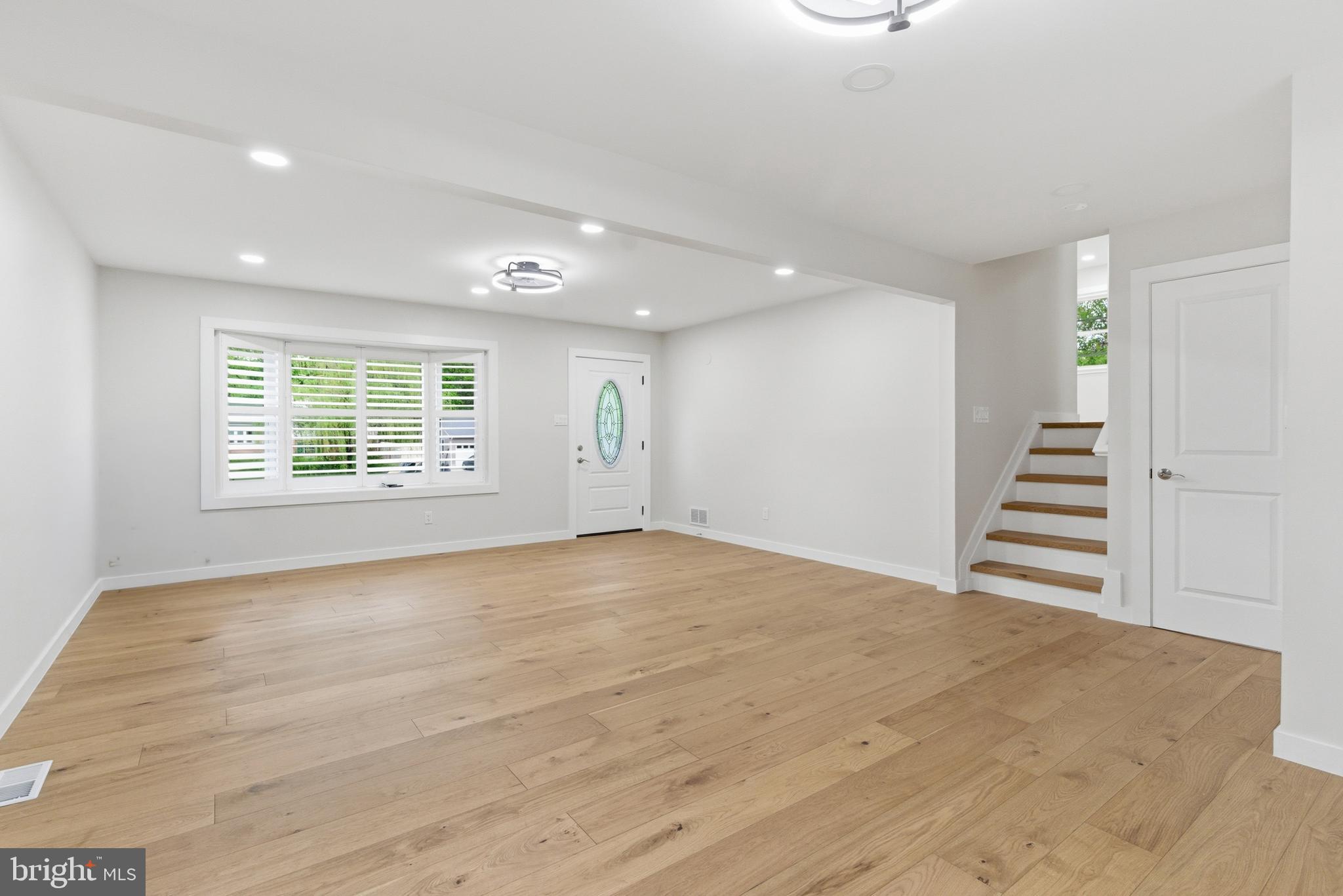 BROOKFIELD - Residential