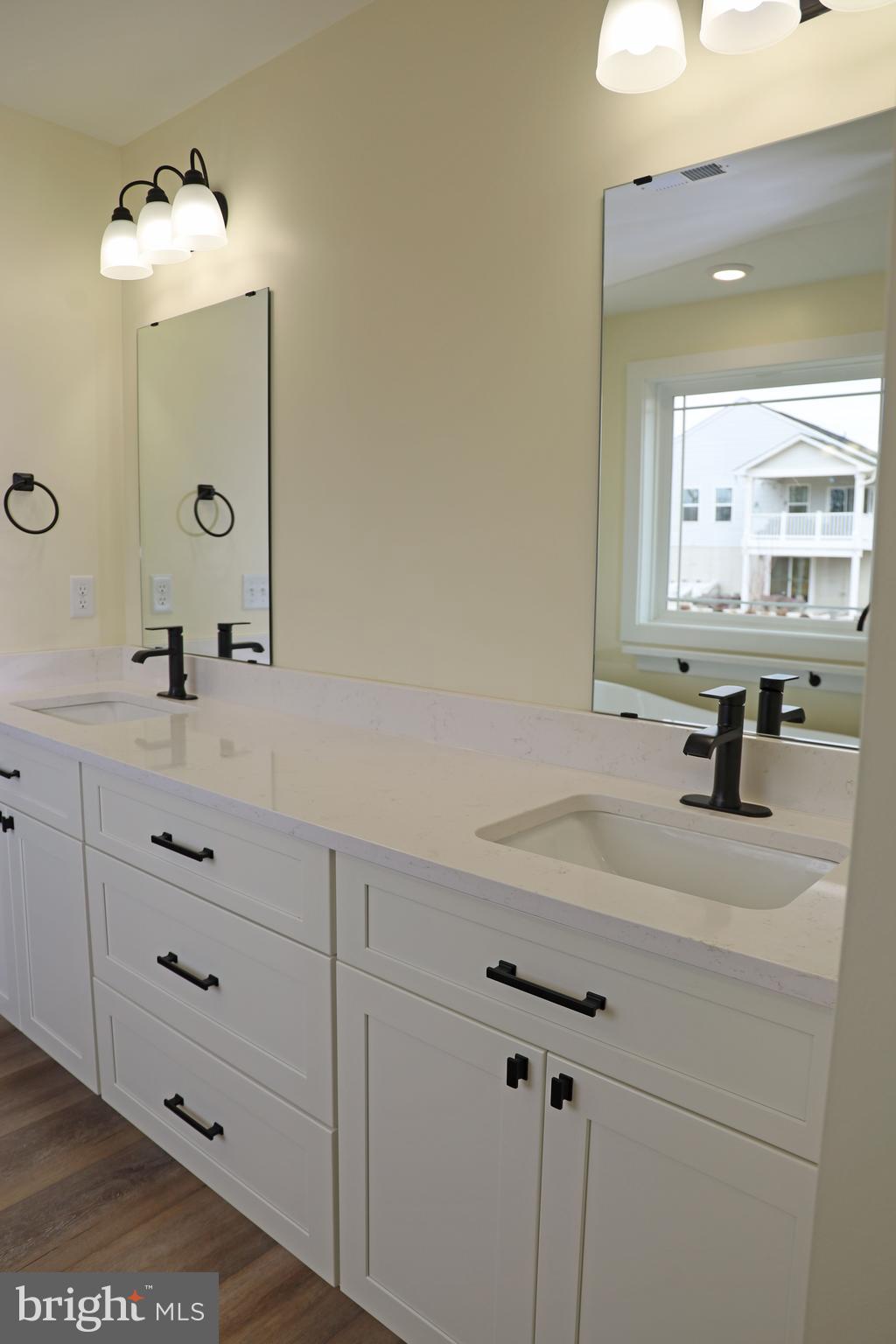 SOUTH BROOK - Residential