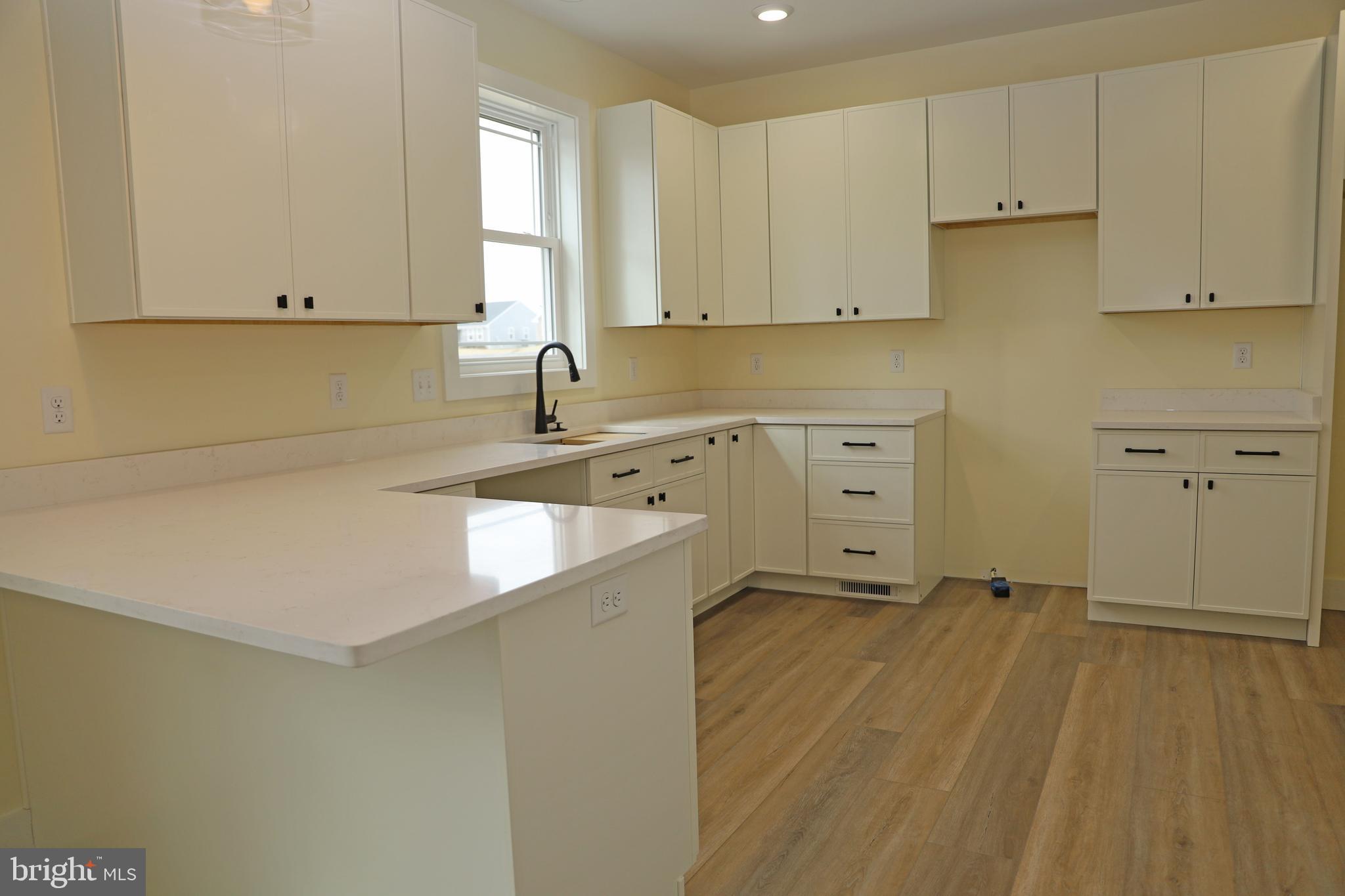 SOUTH BROOK - Residential