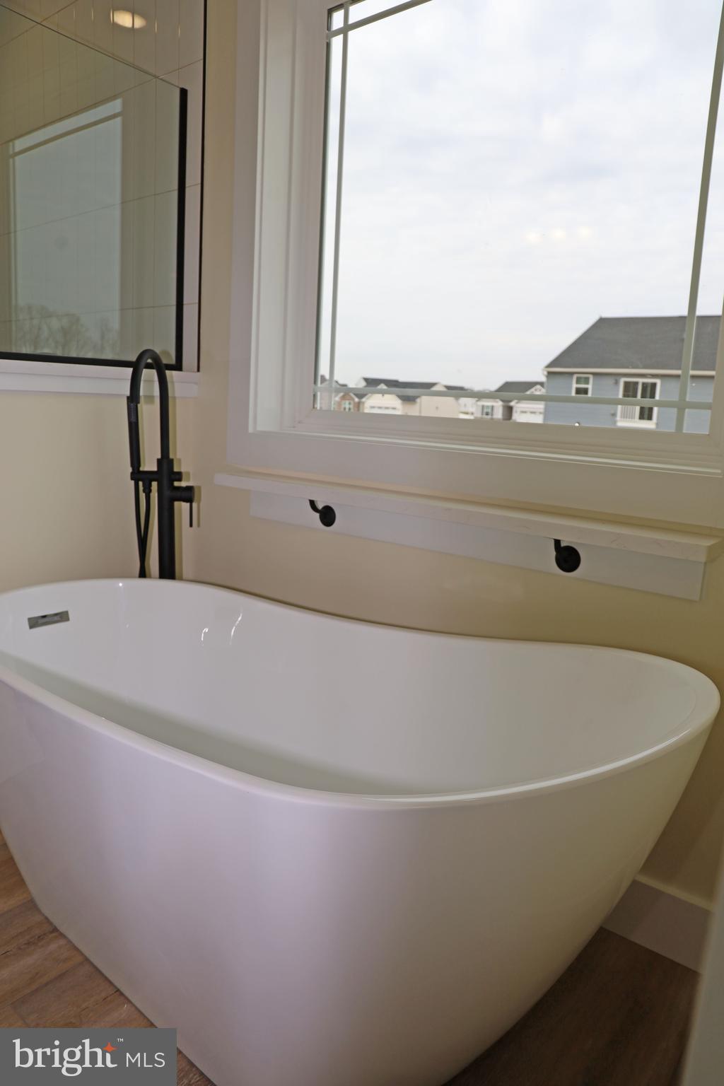 SOUTH BROOK - Residential