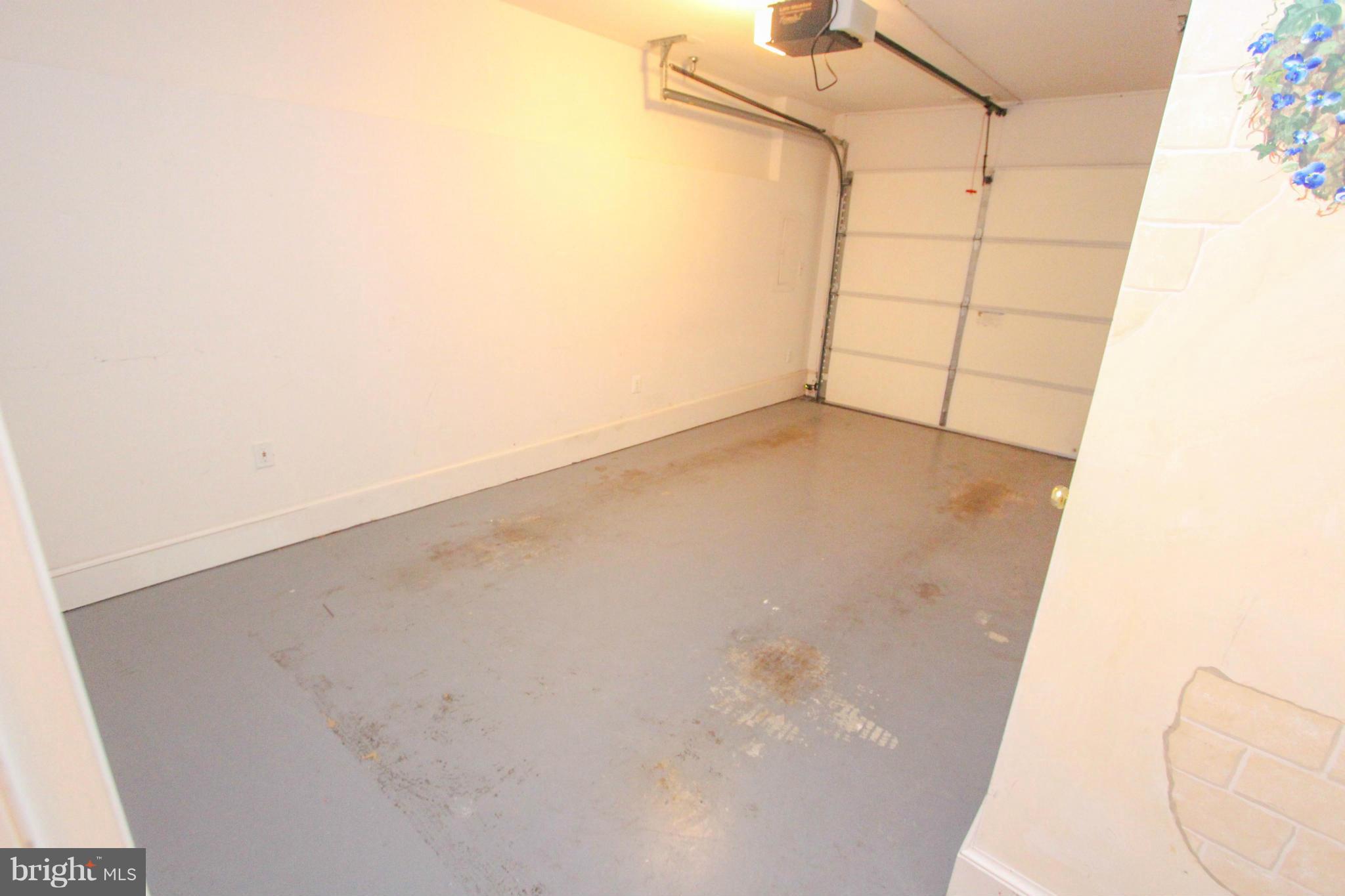 OLD TOWN GREENS - Residential